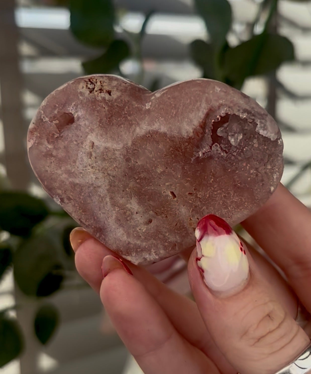 pink amethyst heart - comes with stand 7cm