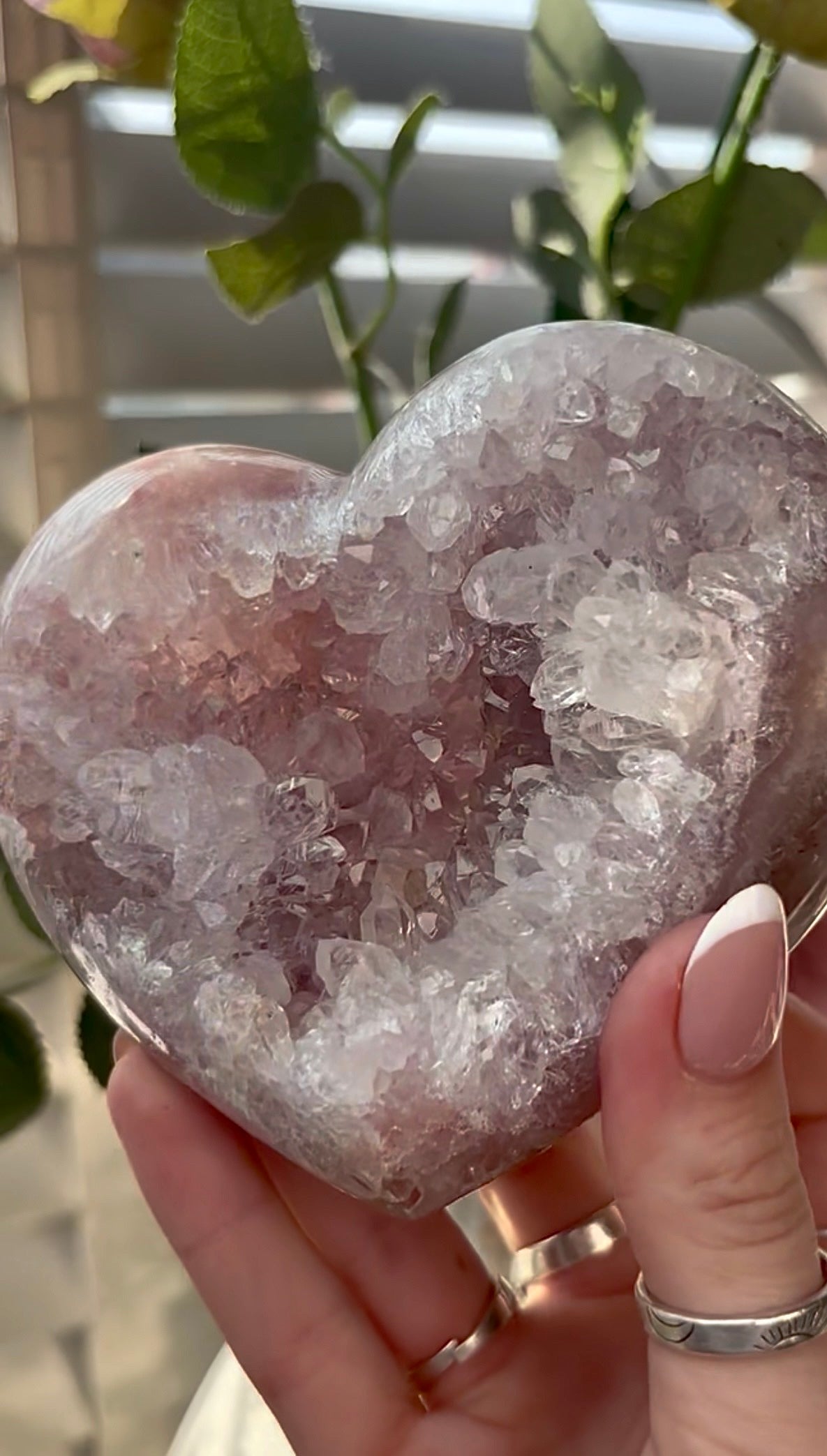 Gorgeous, hq, druzy quartz, pink amethyst heart- comes with stand