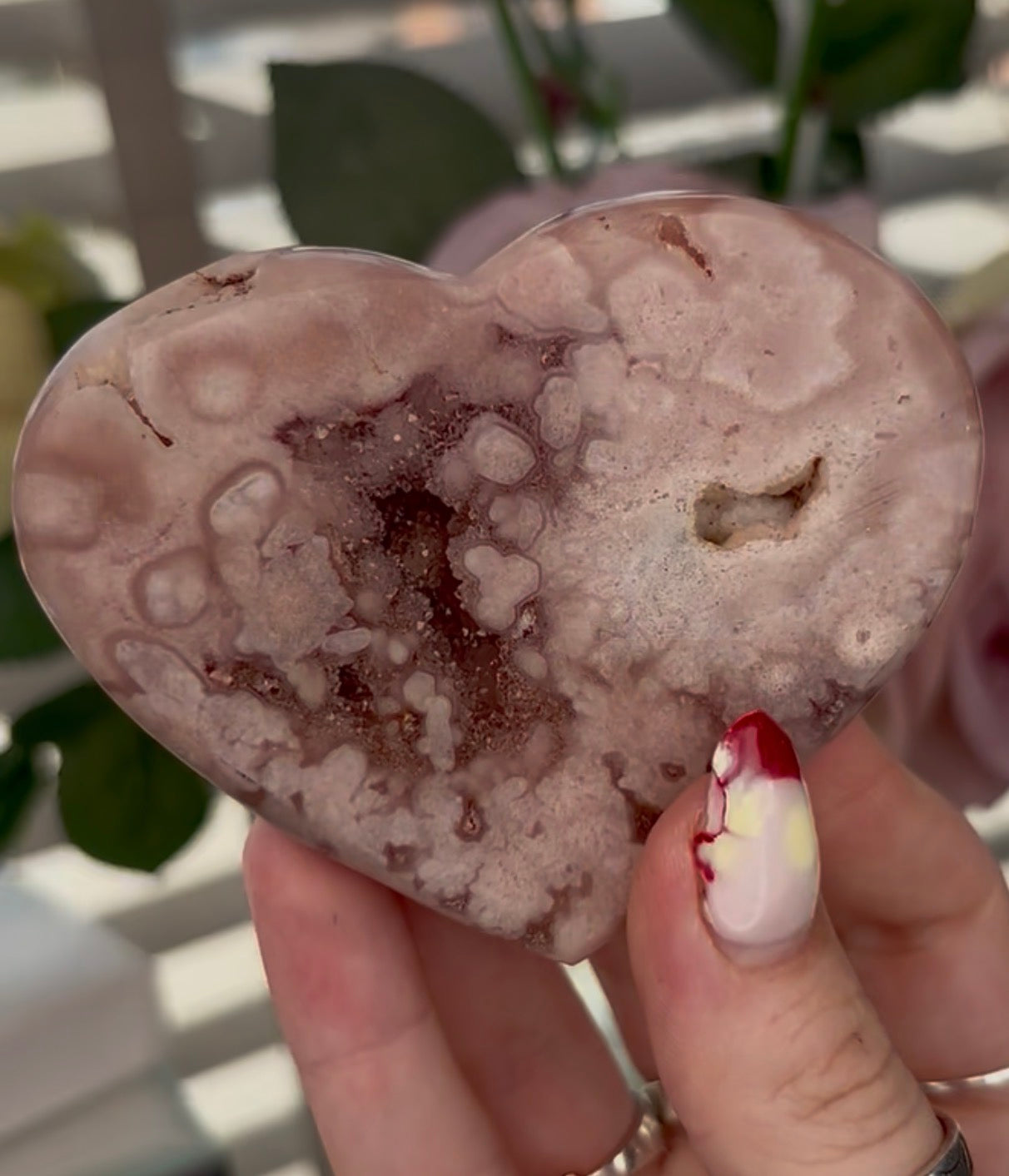 pink amethyst heart - comes with stand8.5cm