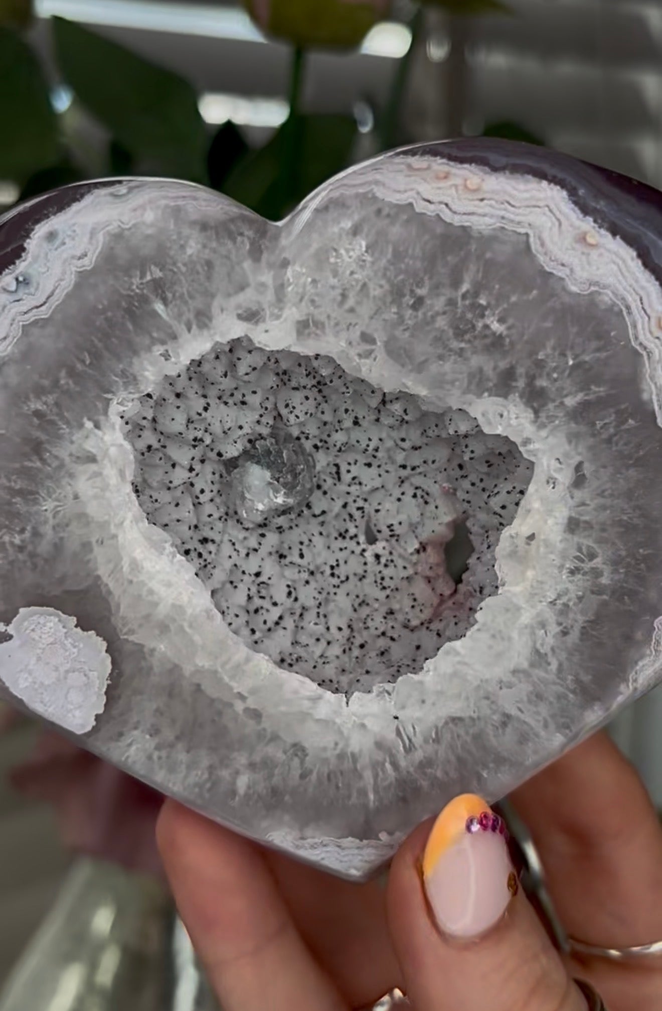 Beautiful, high quality, agate heart with druzy - stand included