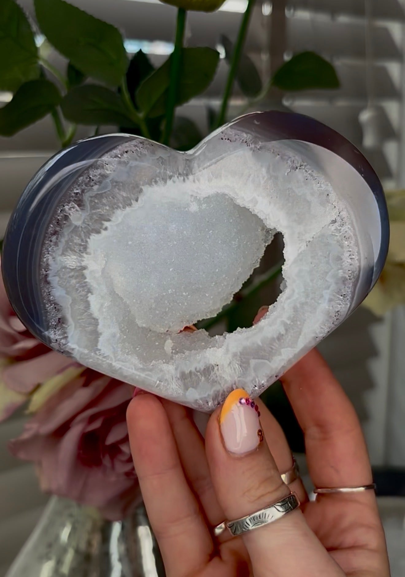 Beautiful, high quality, agate heart with druzy - stand included