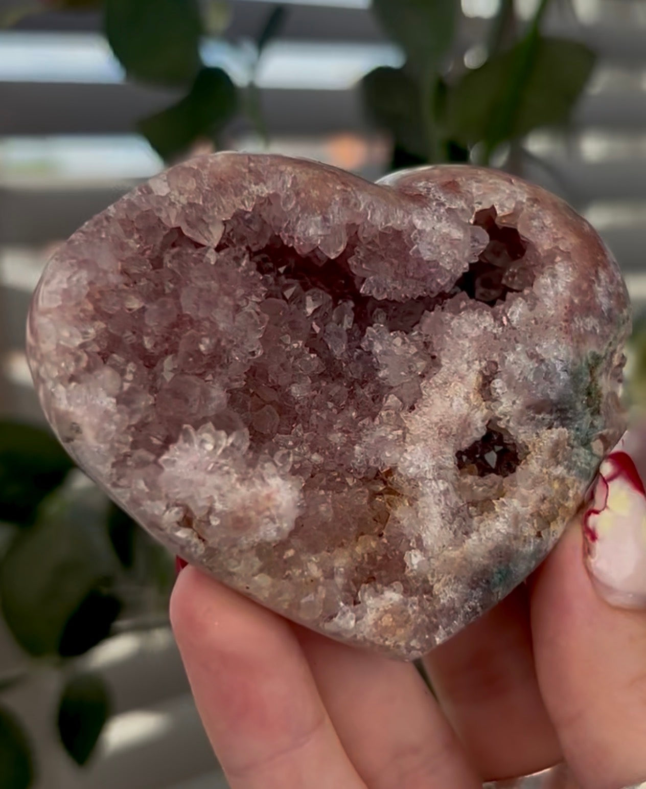 pink amethyst heart - comes with stand (8.3cm)