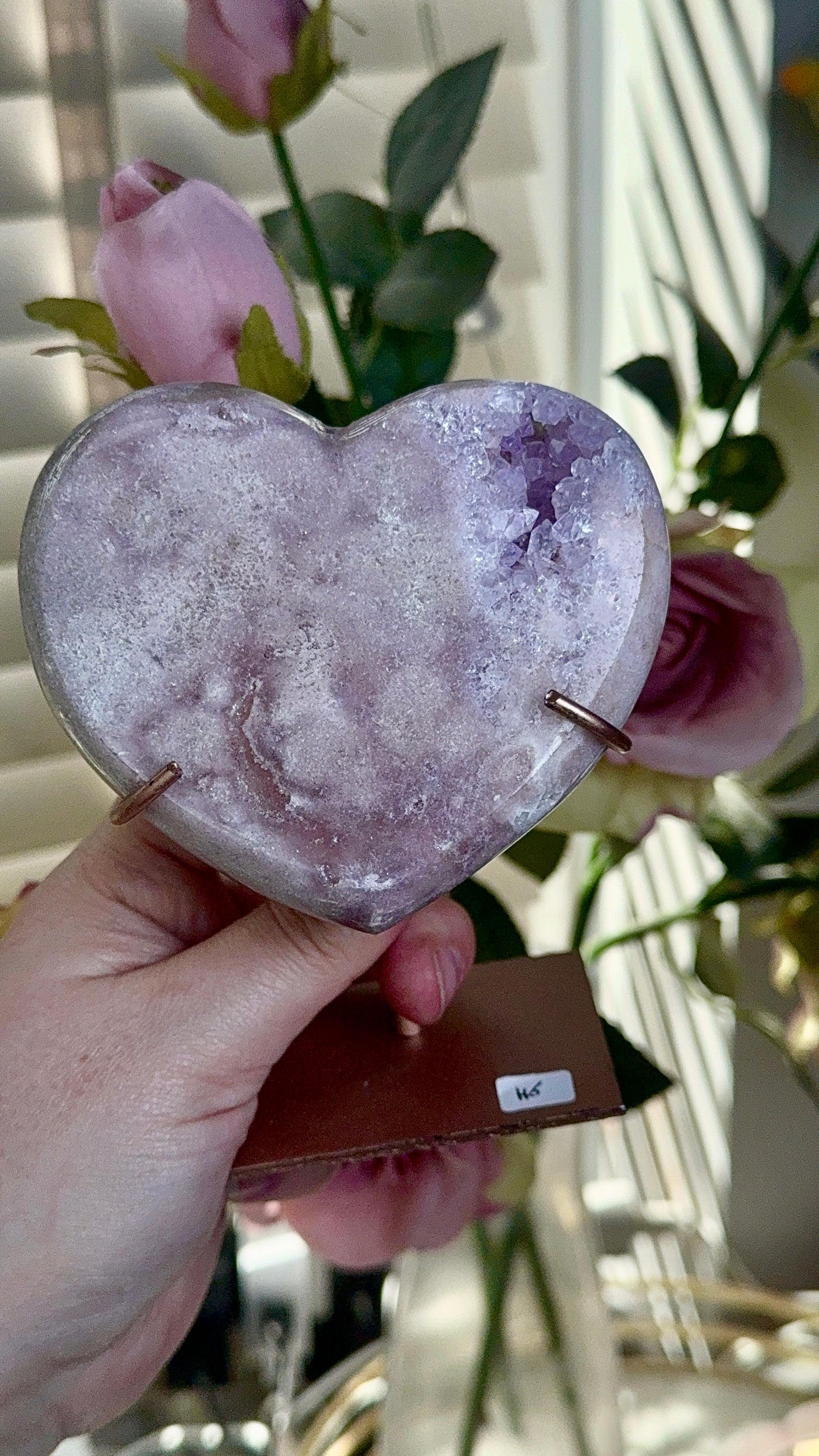 Hq pink amethyst heart - comes with stand