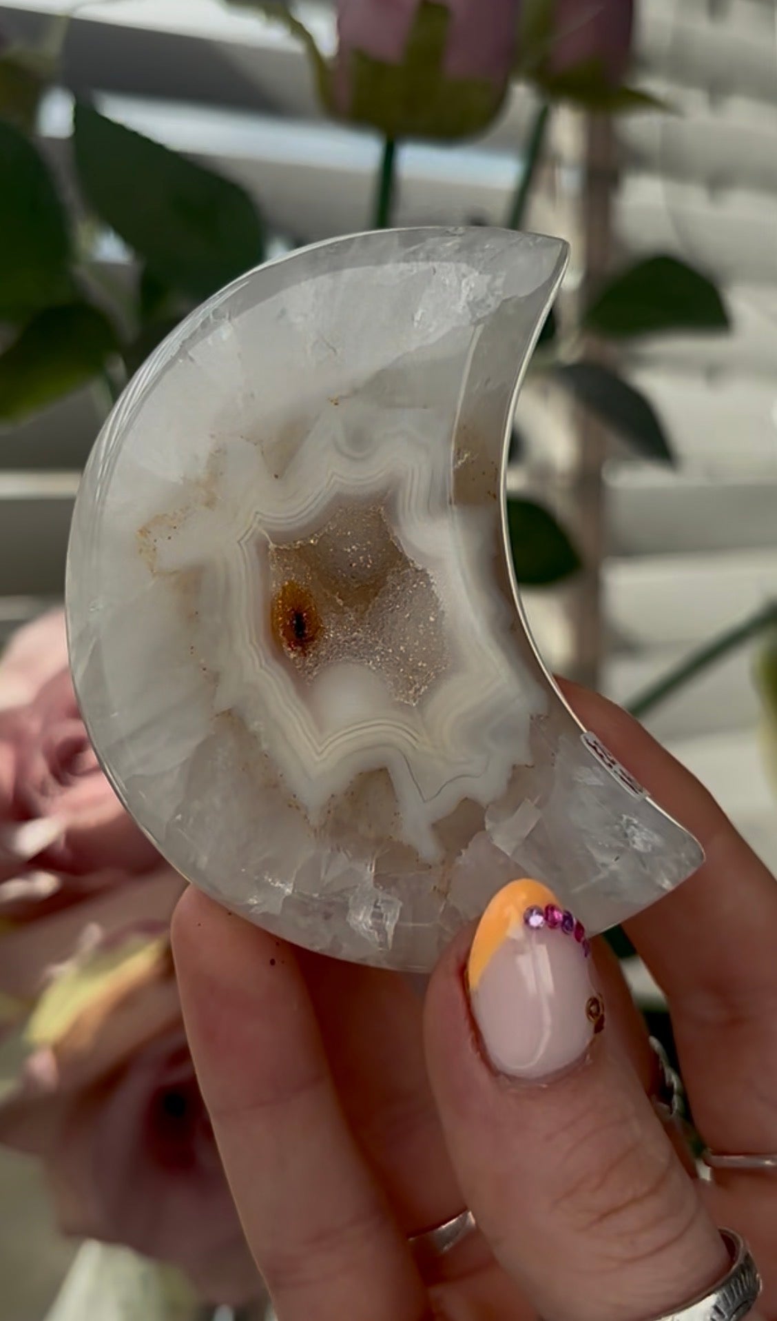 Beautiful, high quality, agate moon with druzy - stand included
