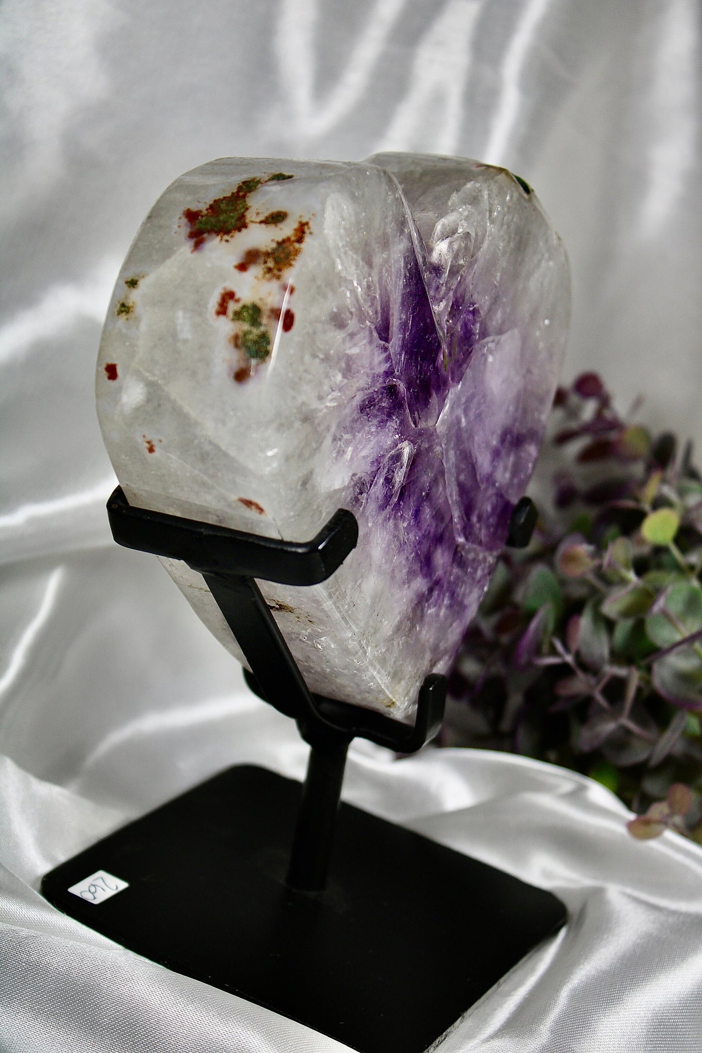 Stunning amethyst heart on stand