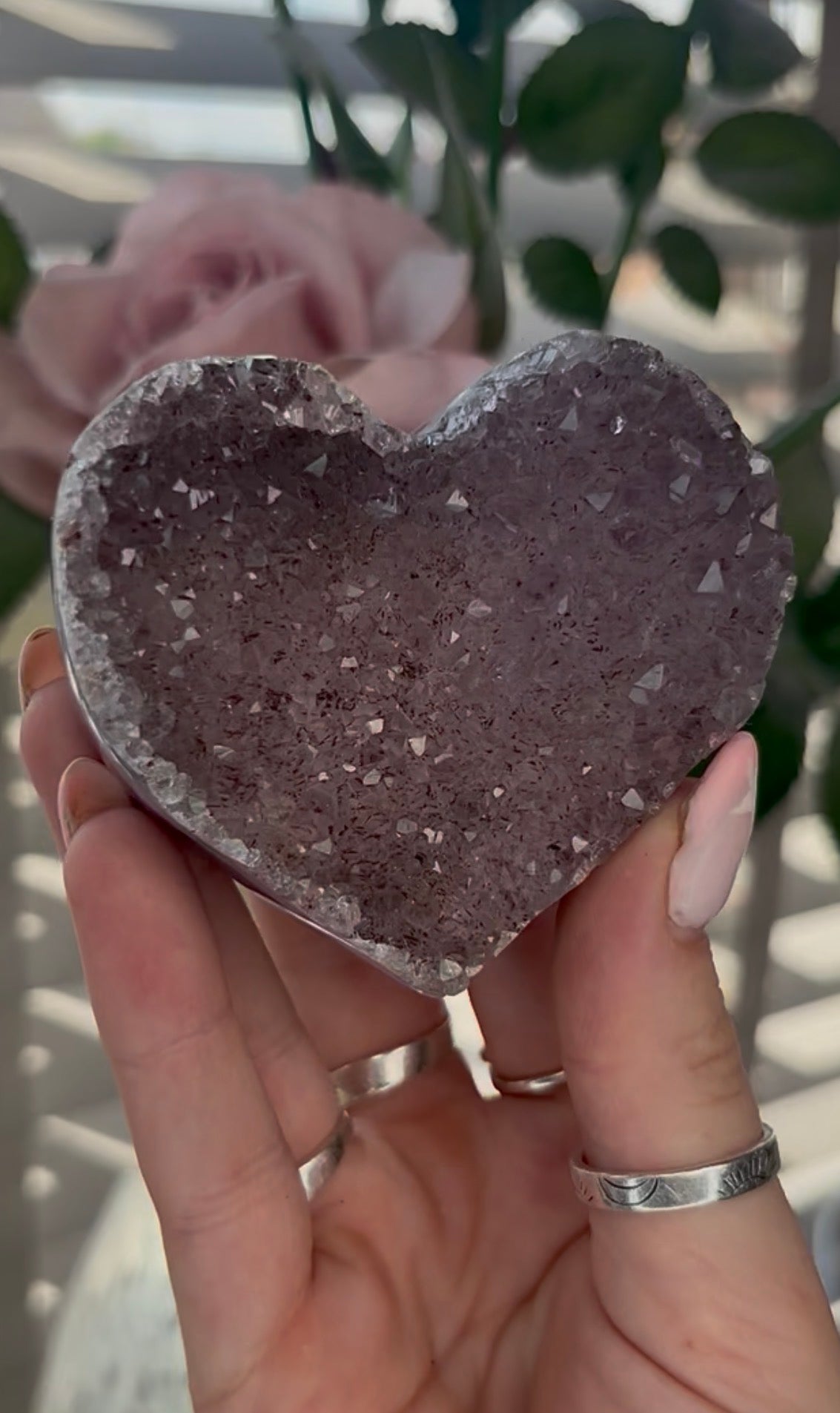 Uruguay, rainbow amethyst agate, heart - comes with stand in lilac tones