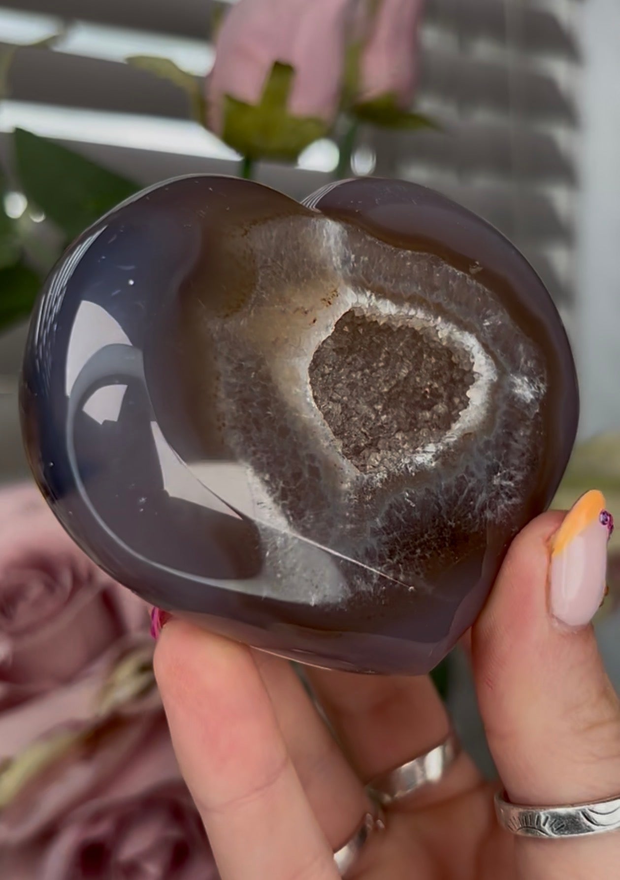 Beautiful, high grade, agate heart with druzy - comes with stand