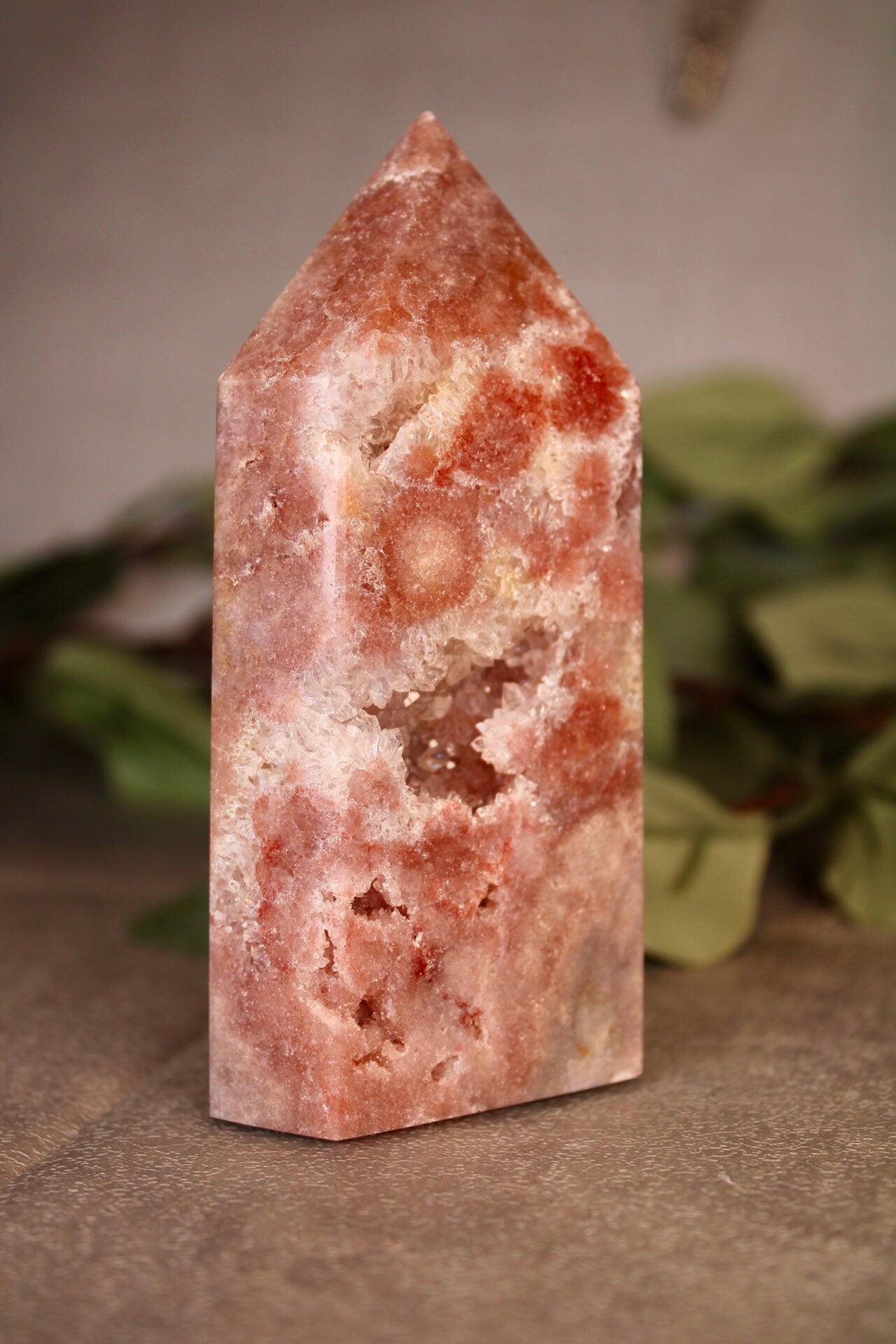 High quality Pink amethyst tower with quartz druzy formations 375g 11.5cm high