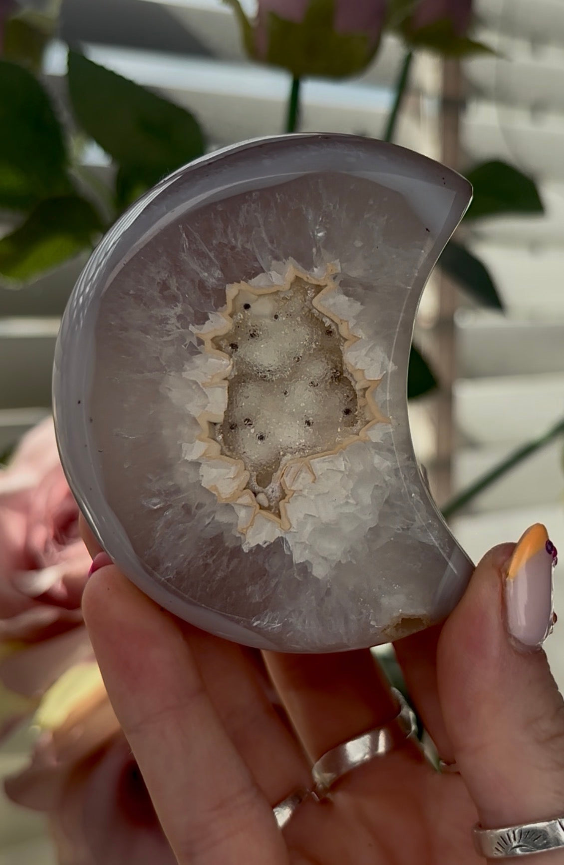 Beautiful, high quality, agate moon  with sugar druzy - stand included