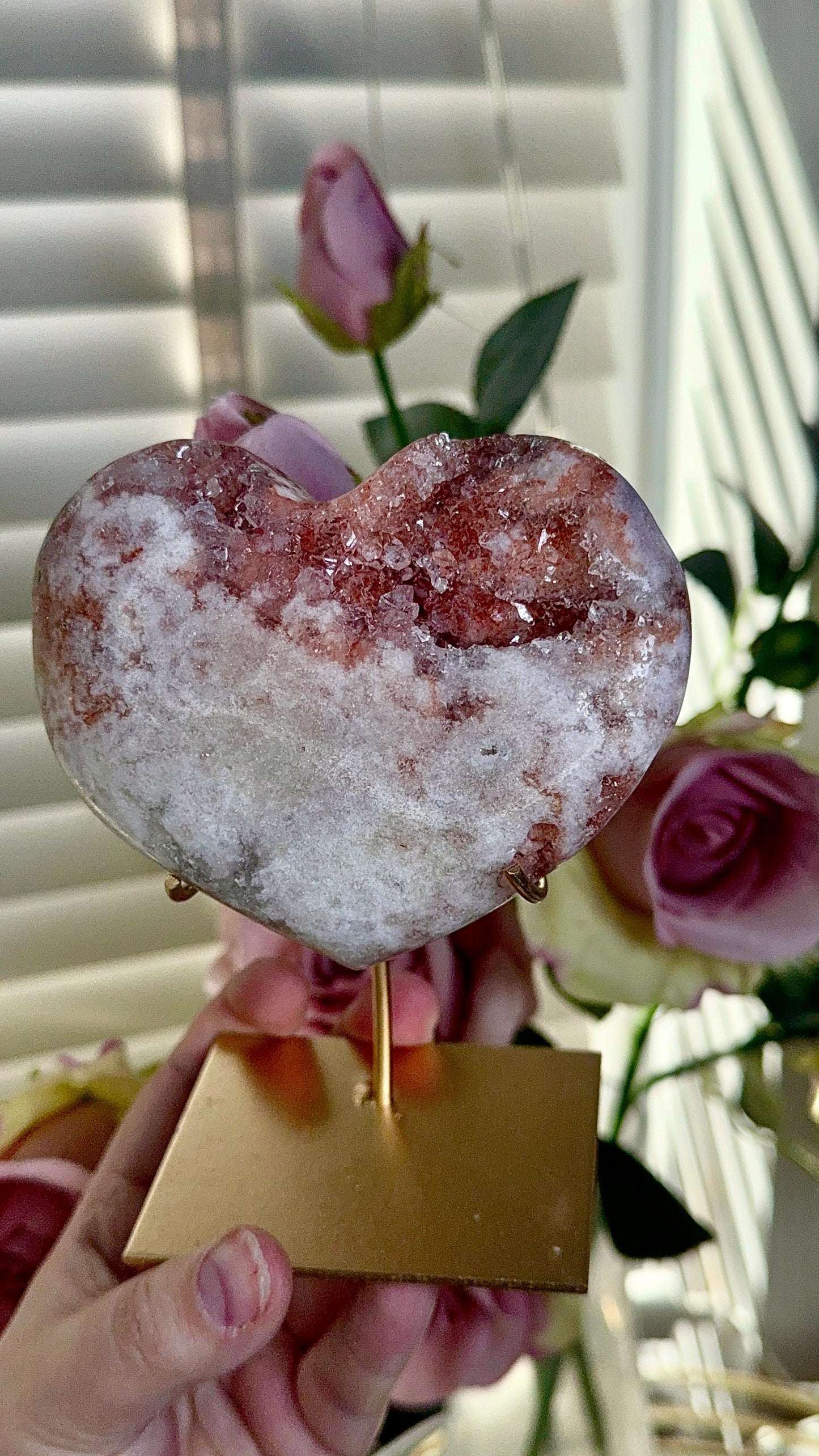 Hq pink amethyst heart - comes with stand