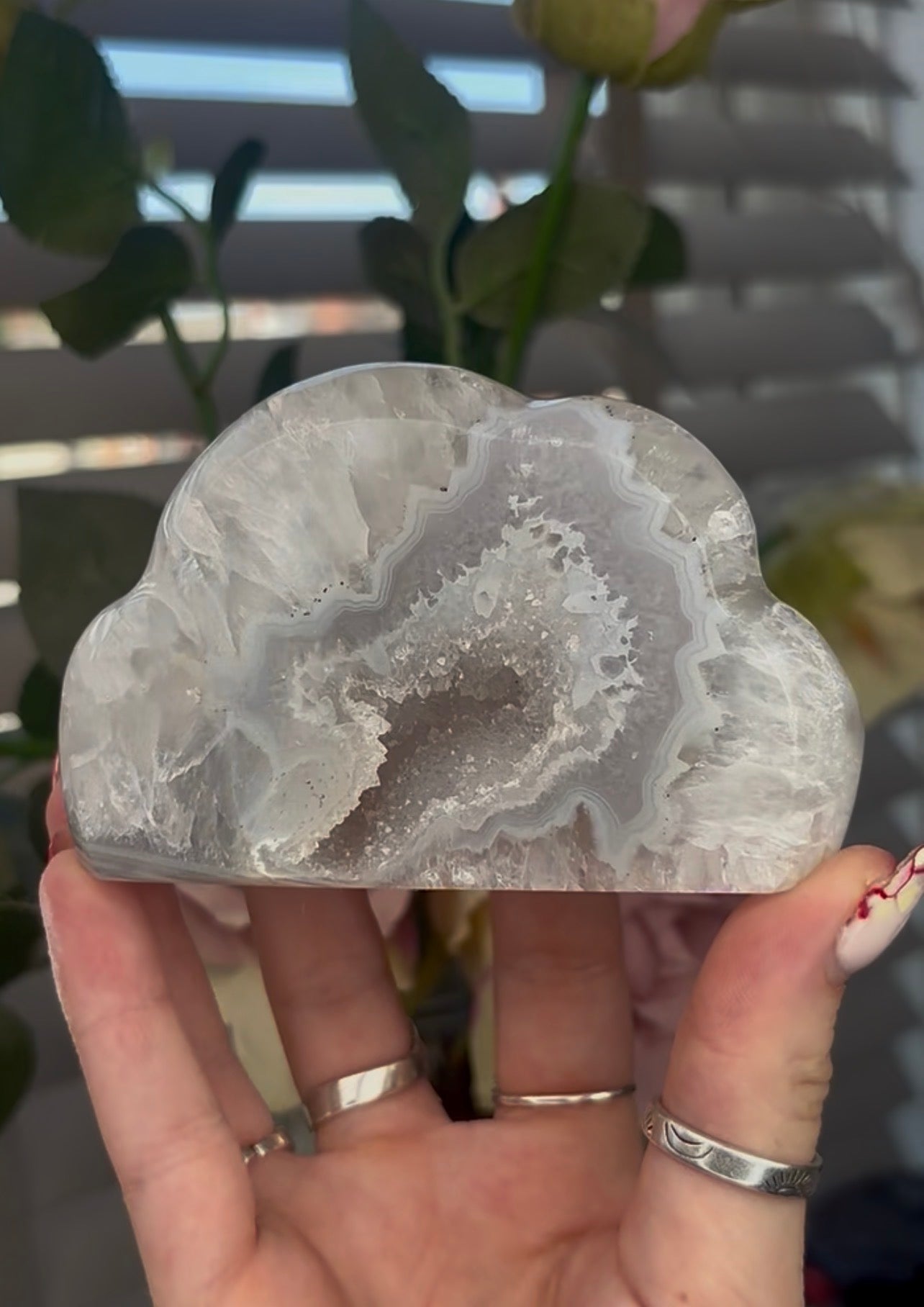 Beautiful, agate cloud with druzy