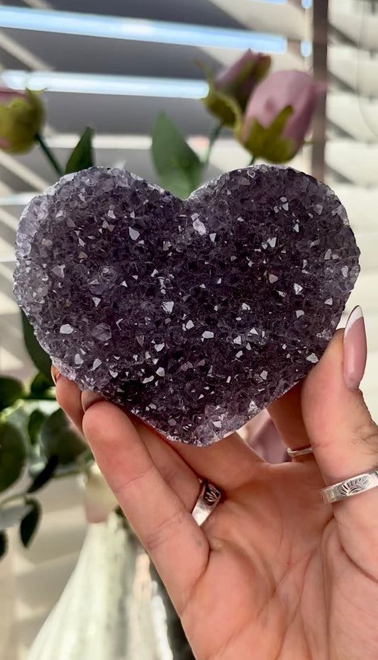 Uruguay amethyst heart - comes with stand