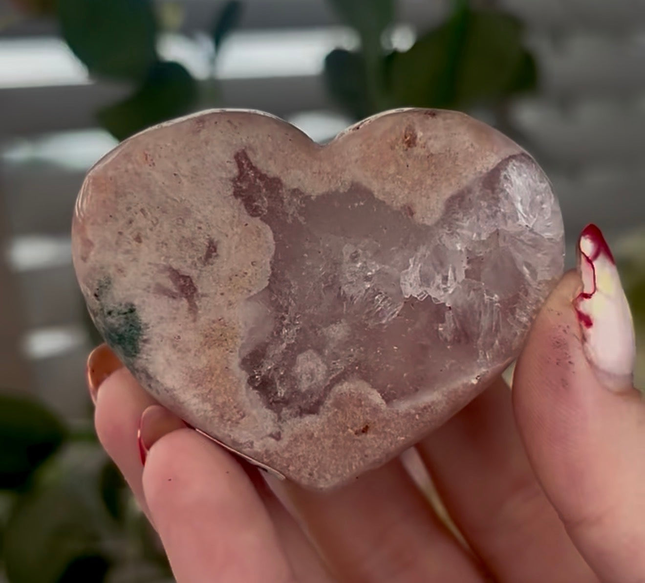 pink amethyst heart - comes with stand