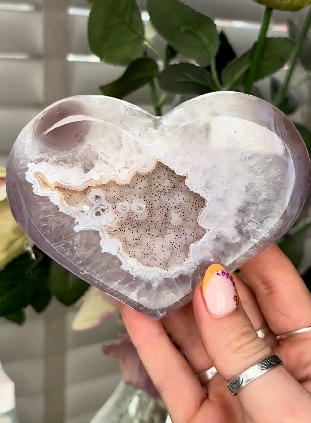 Beautiful, high grade, agate heart with druzy - comes with stand