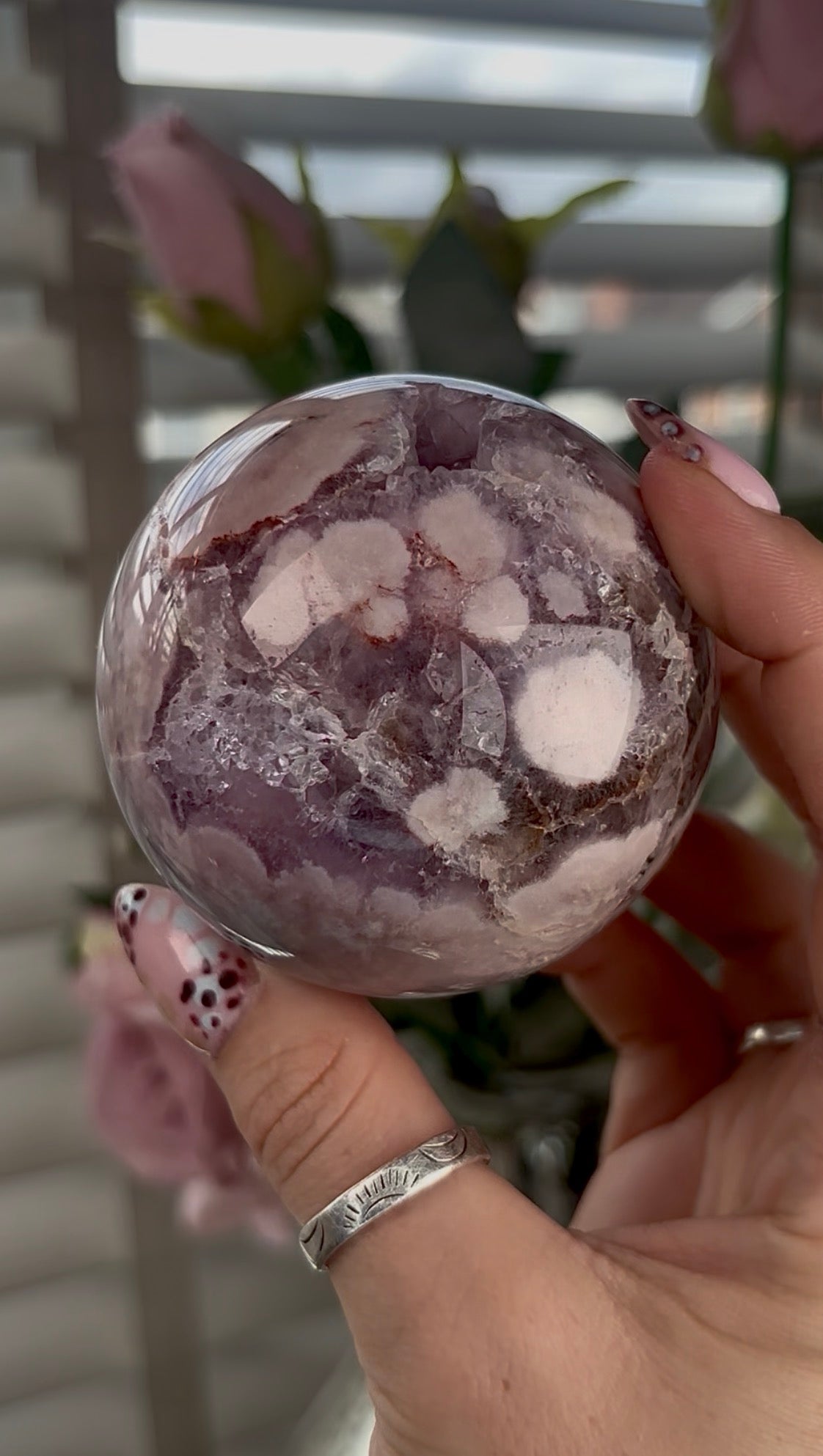 High grade, amethyst Flower agate sphere with high clarity quartz