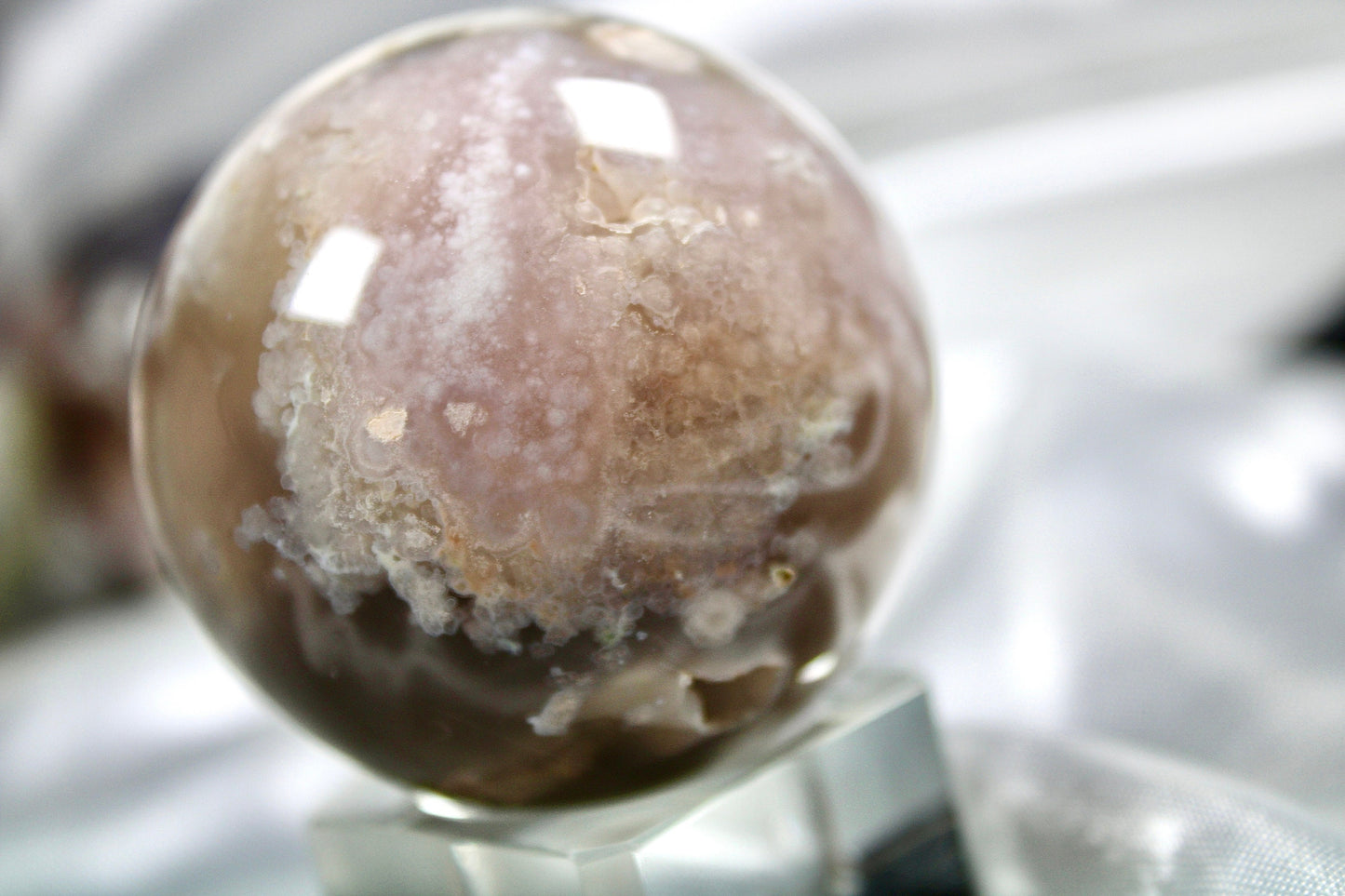 Flower agate sphere 215g 5cm