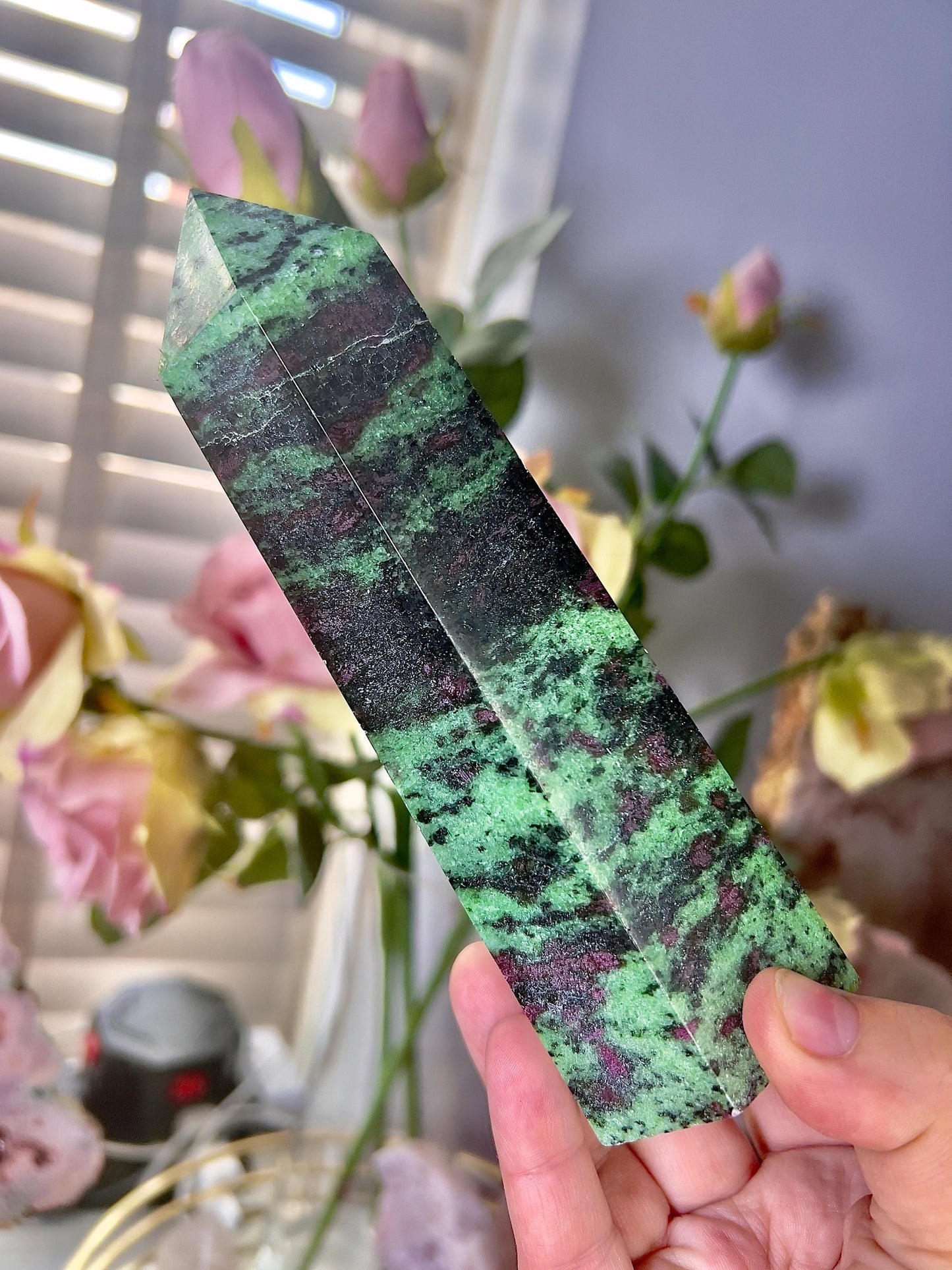 Large, high grade, ruby in zoisite tower 735g