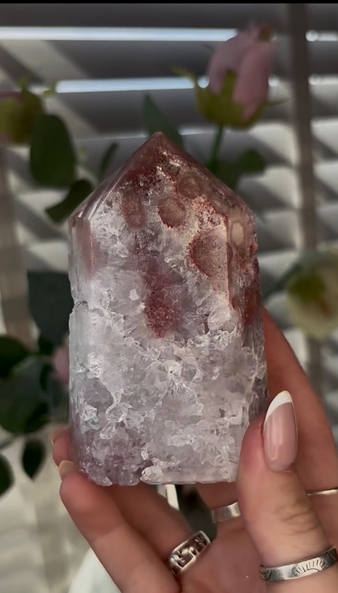 Beautiful, high quality, Pink amethyst tower 9.5cm(h) by 6cm(w)