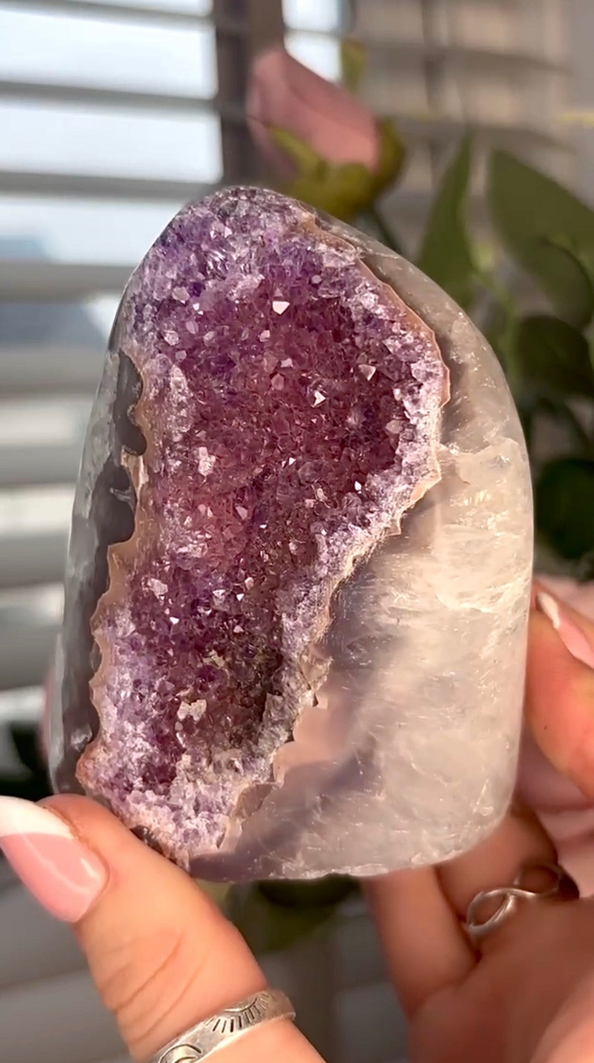 High quality, purple toned, rainbow amethyst agate, cutbase