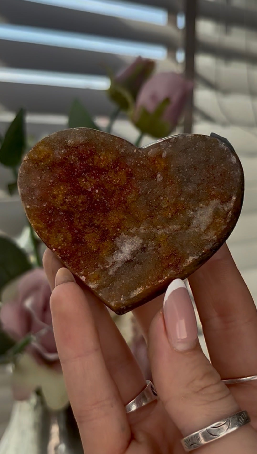 Uruguay amethyst heart - comes with stand