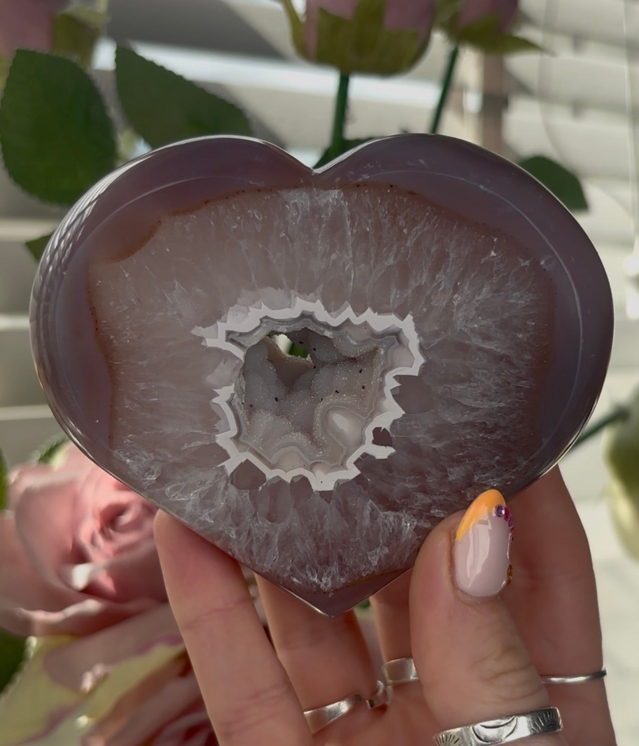 Beautiful, high quality, agate heart with druzy - stand included