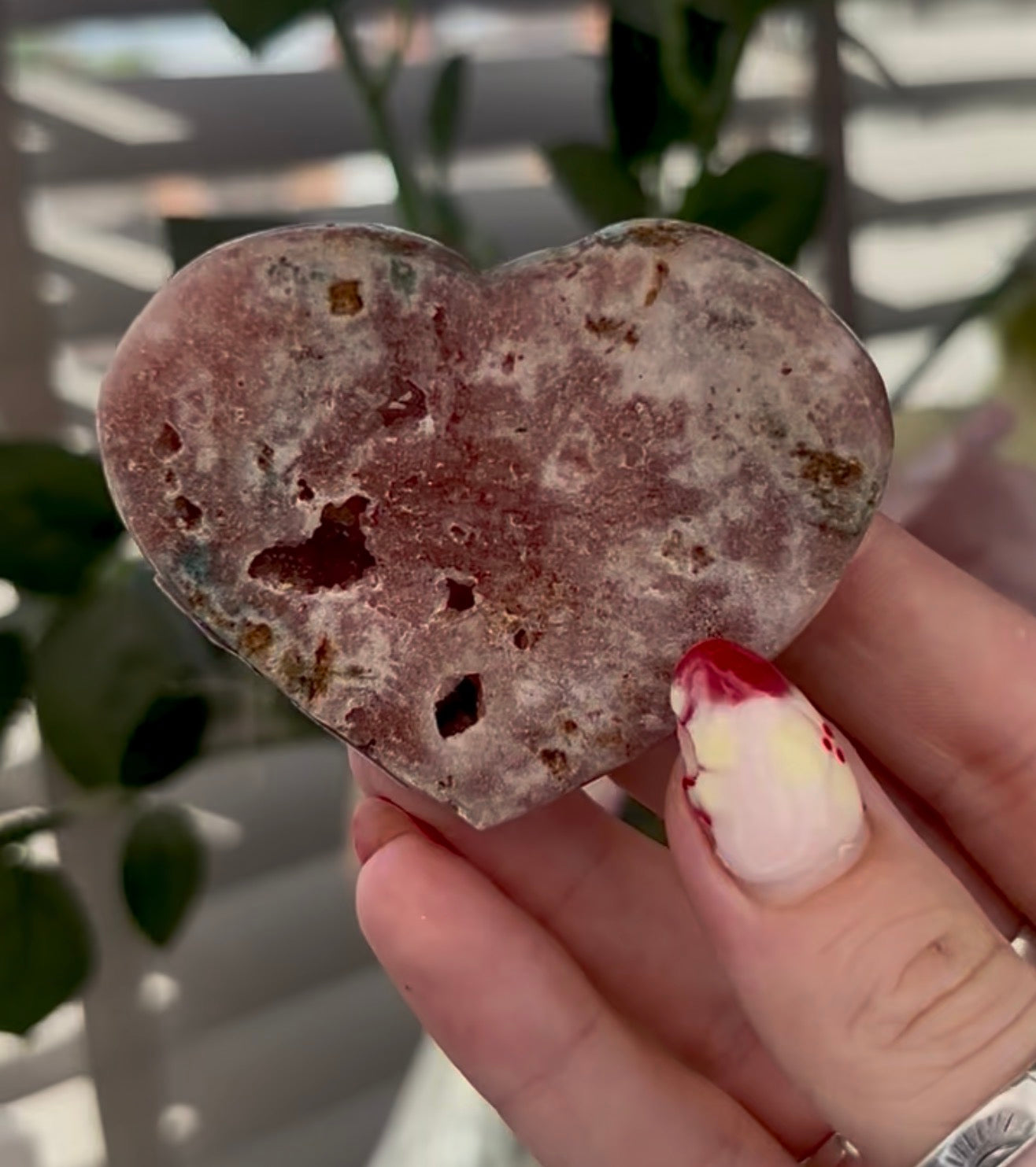 pink amethyst heart - comes with stand 6.5cm