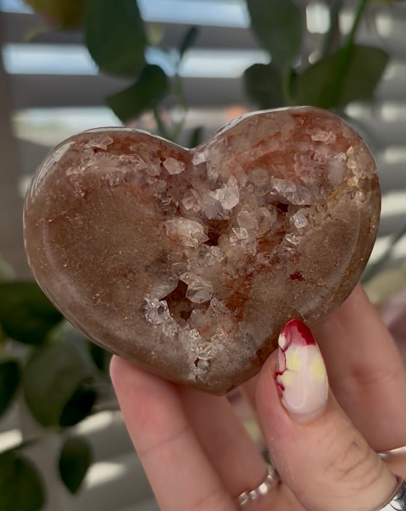 pink amethyst heart - comes with stand 7.5cm