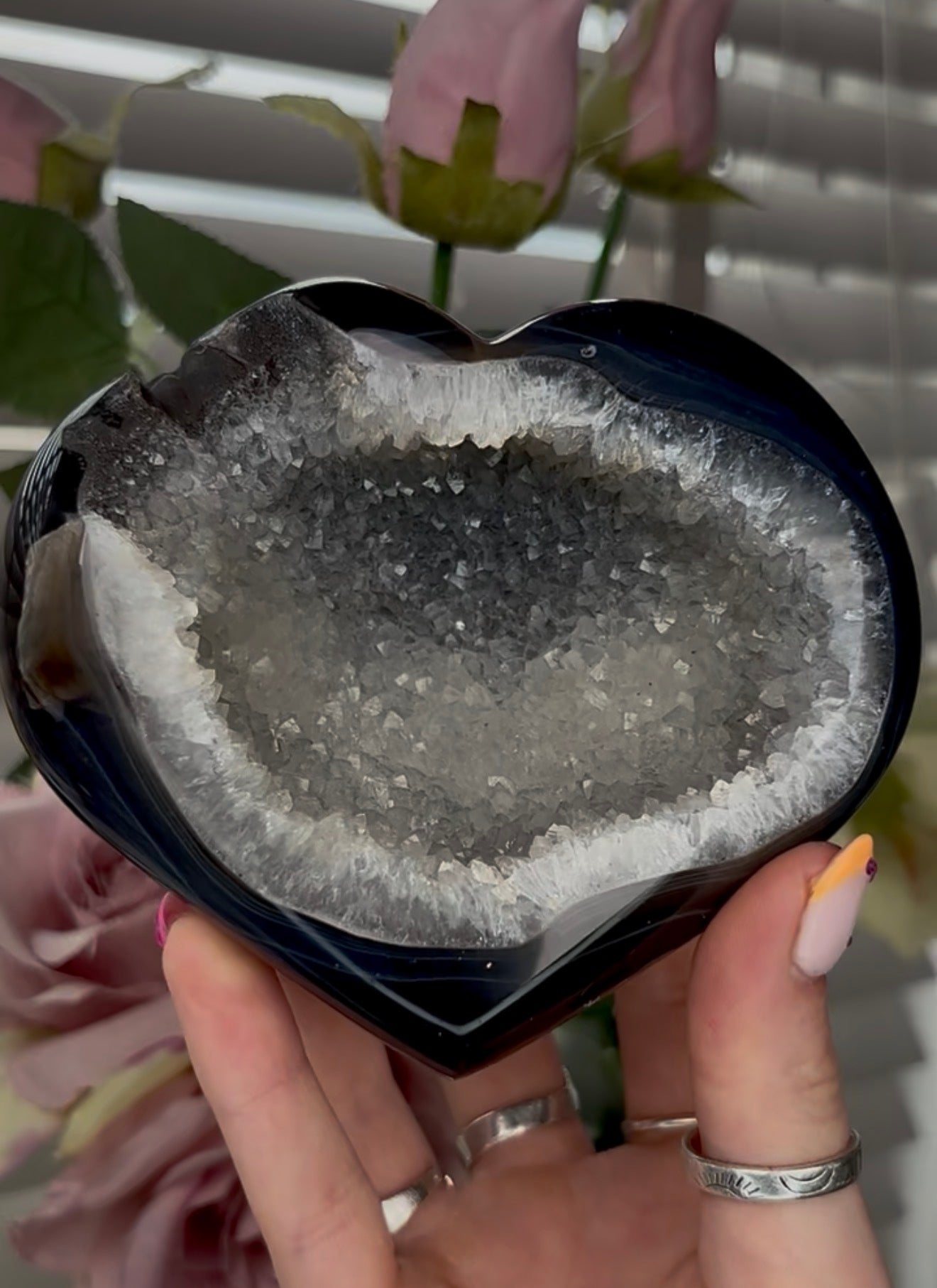 Beautiful, high grade, agate heart with druzy - comes with stand