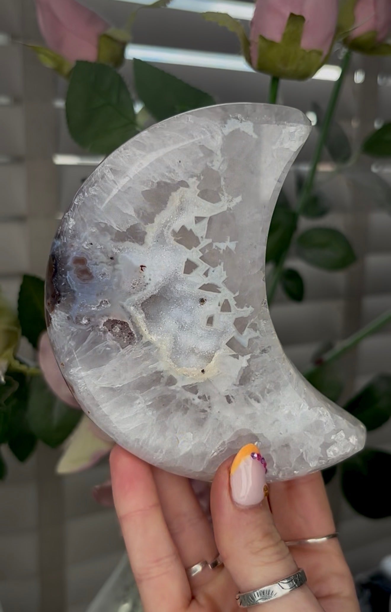 Beautiful, high quality, agate moon with druzy - stand included