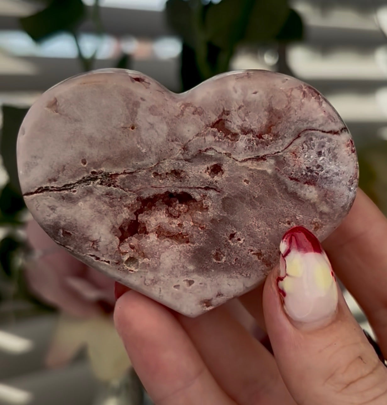 pink amethyst heart - comes with stand 7cm