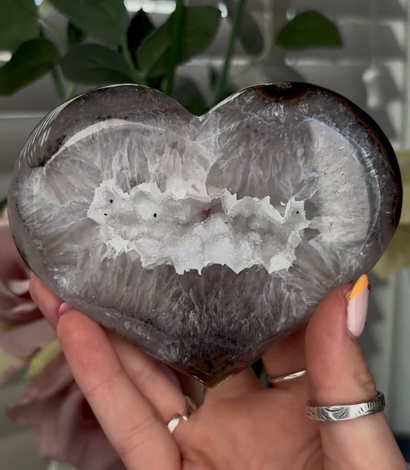 Beautiful, high quality, agate heart with druzy - stand included