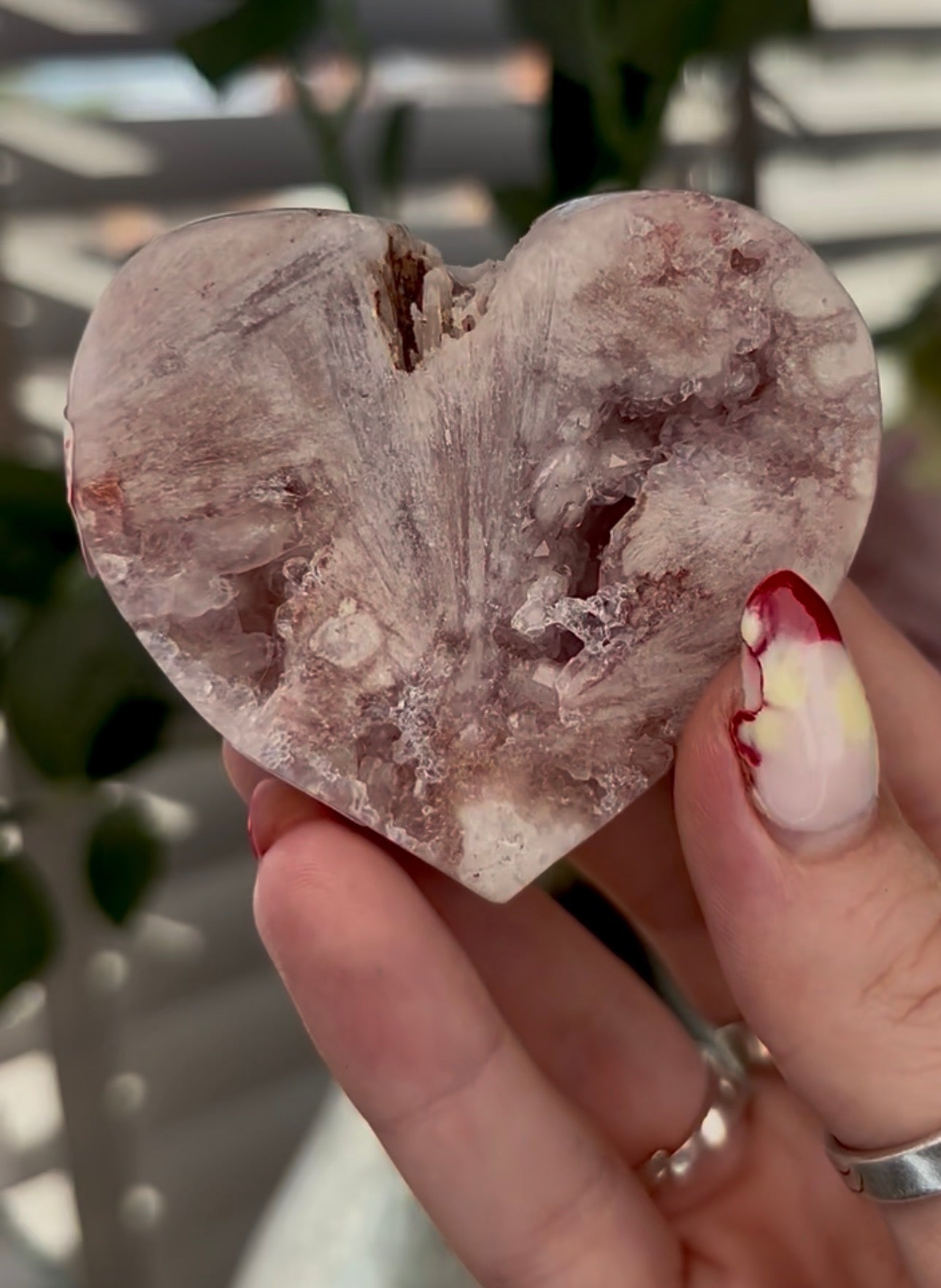 pink amethyst heart - comes with stand 6.2cm