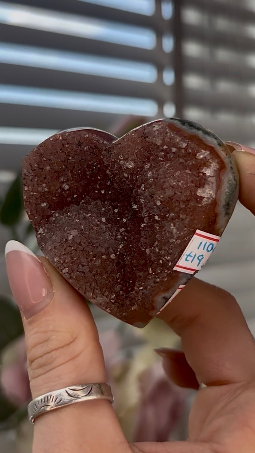 Uruguay amethyst heart - comes with stand