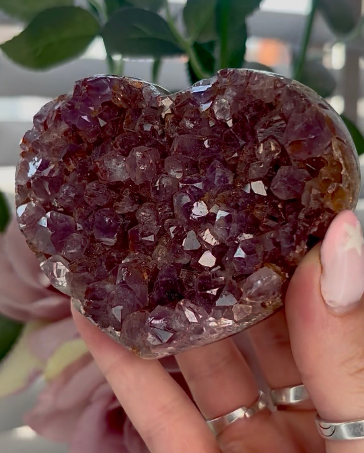 Uruguay, rainbow amethyst heart - comes with stand in purple berry tones