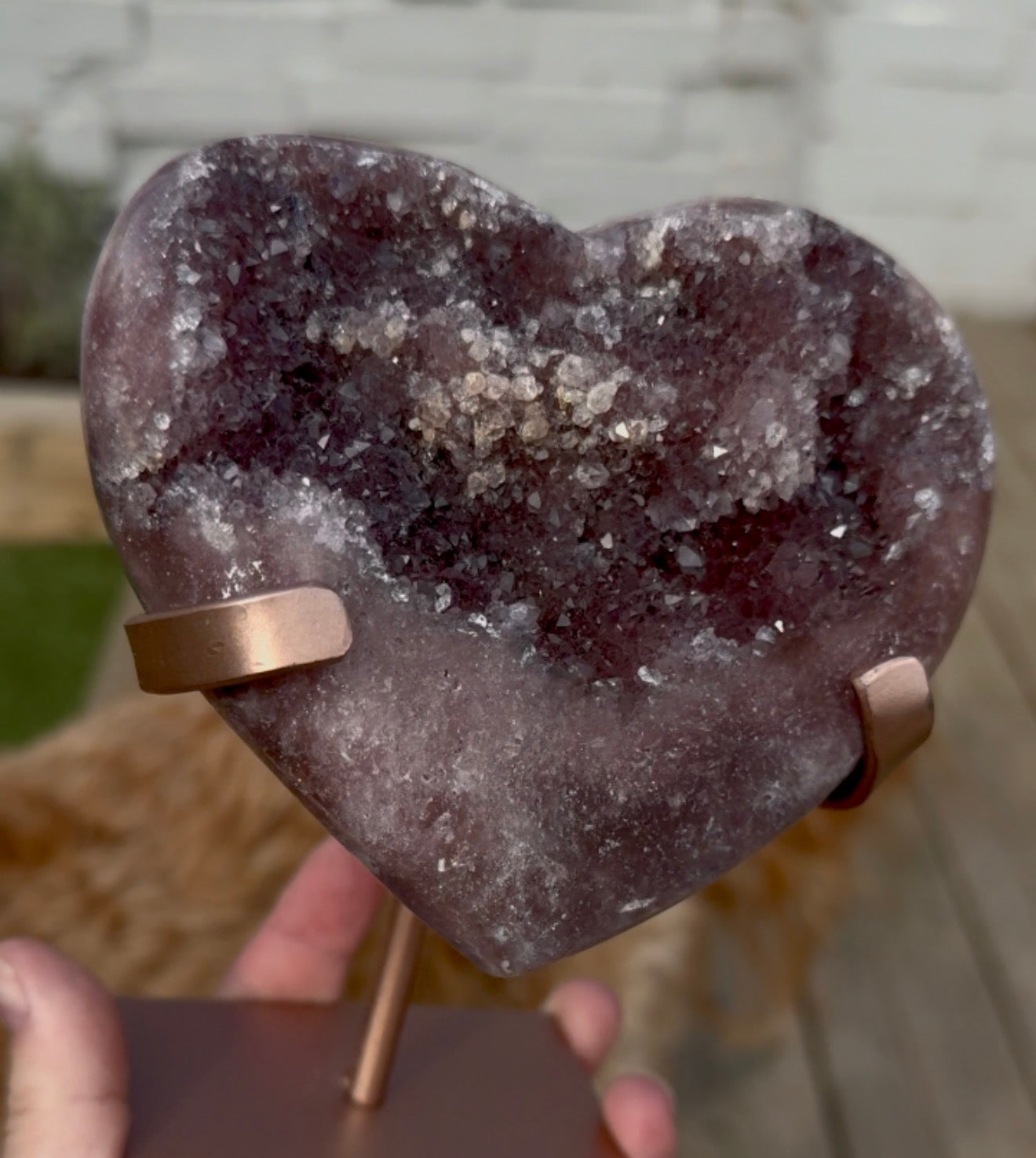 Hq pink amethyst heart  in a deep purple tone - comes with stand