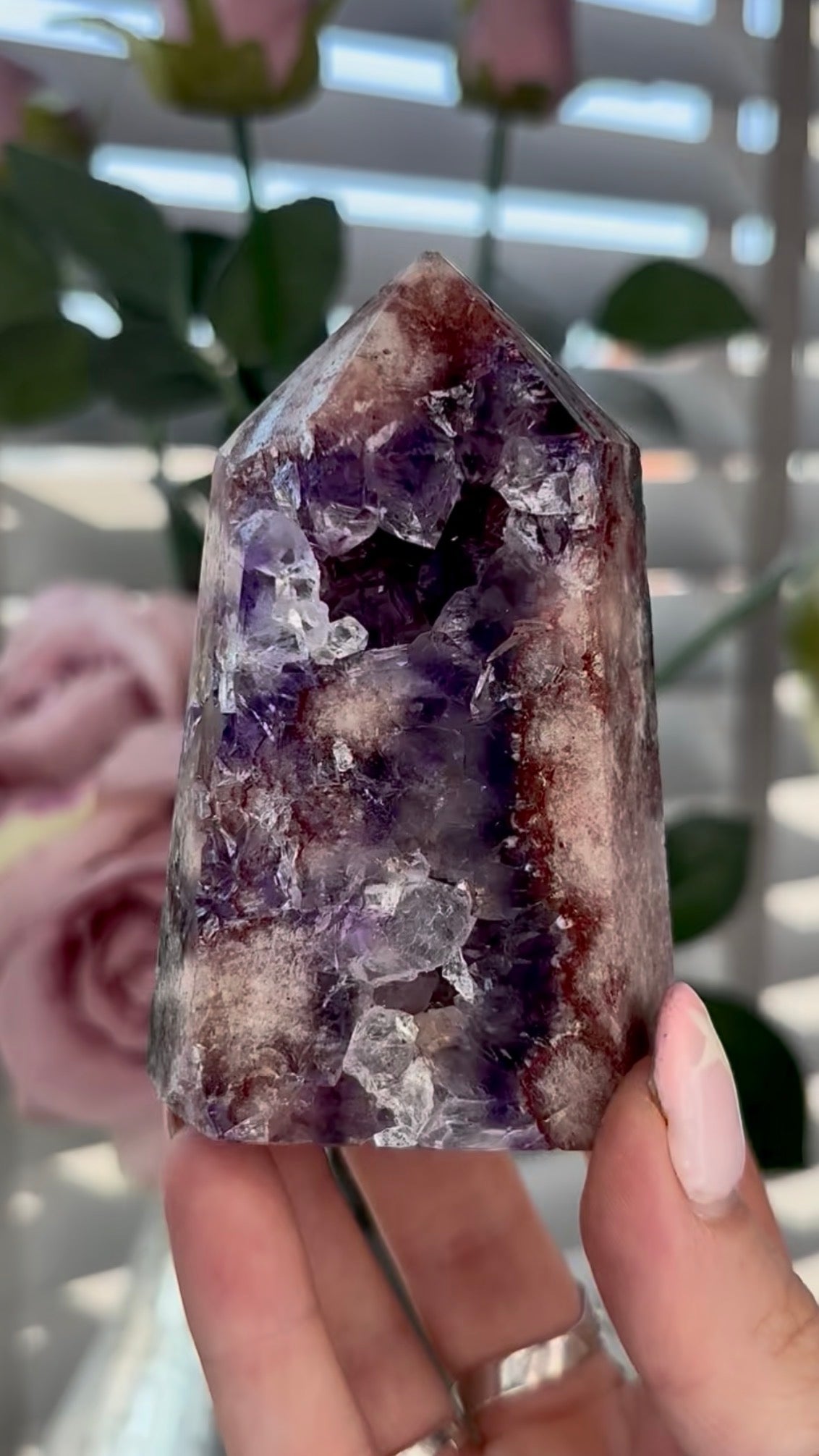 Beautiful, high quality, Pink amethyst tower with red tones, purple quartz 8.8cm