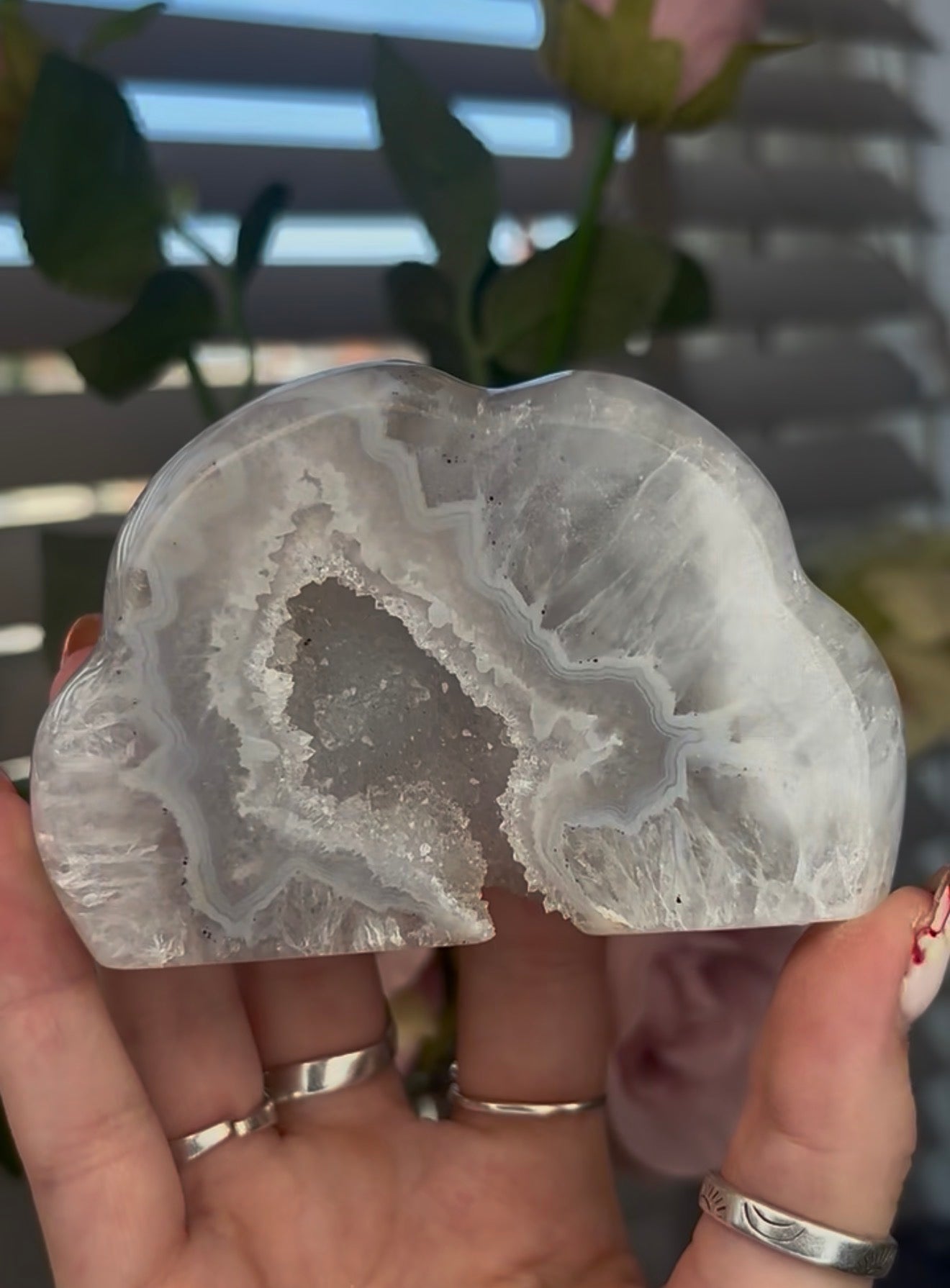Beautiful, agate cloud with druzy