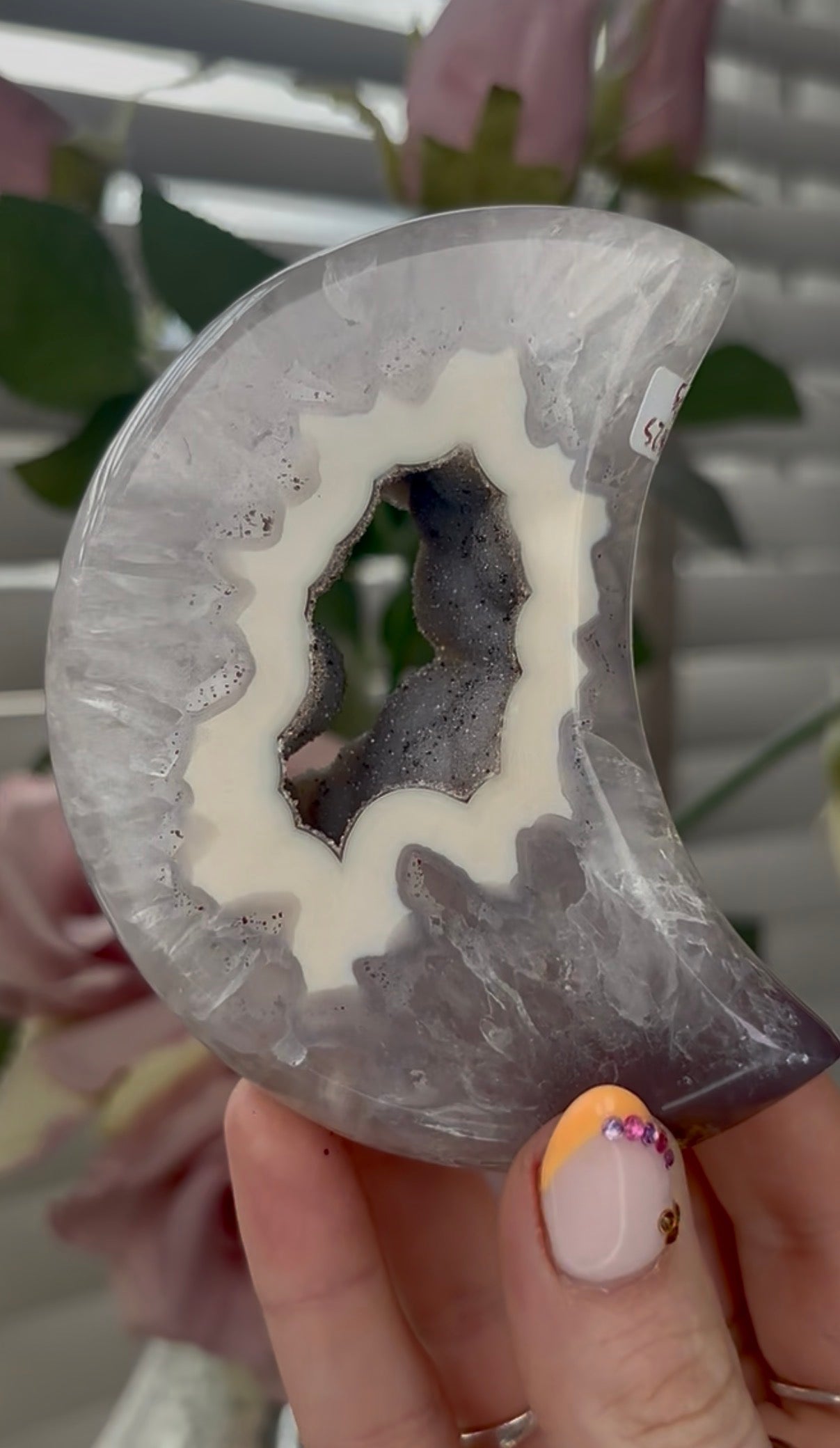 Beautiful, high quality, agate moon with druzy - stand included