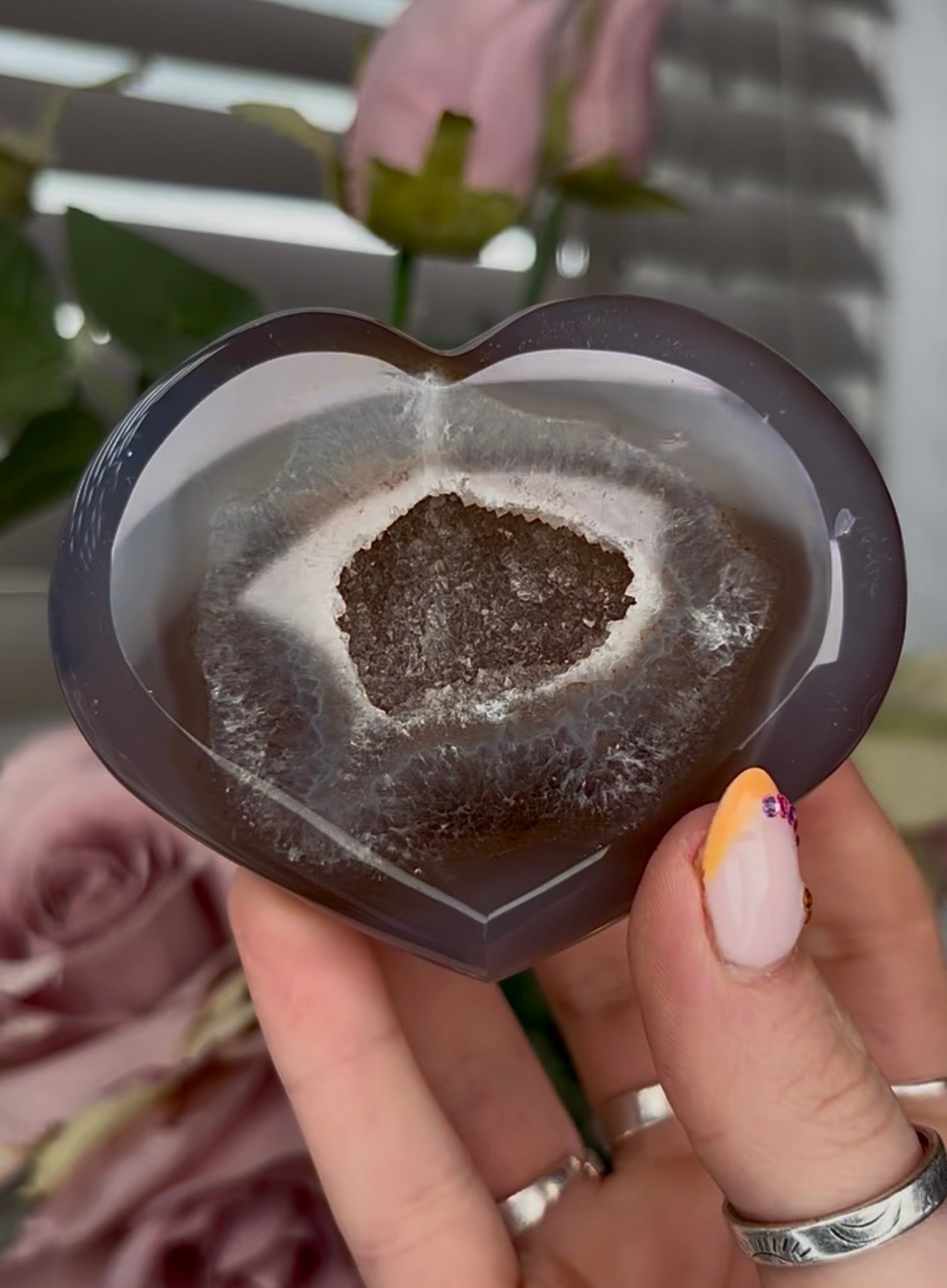 Beautiful, high grade, agate heart with druzy - comes with stand