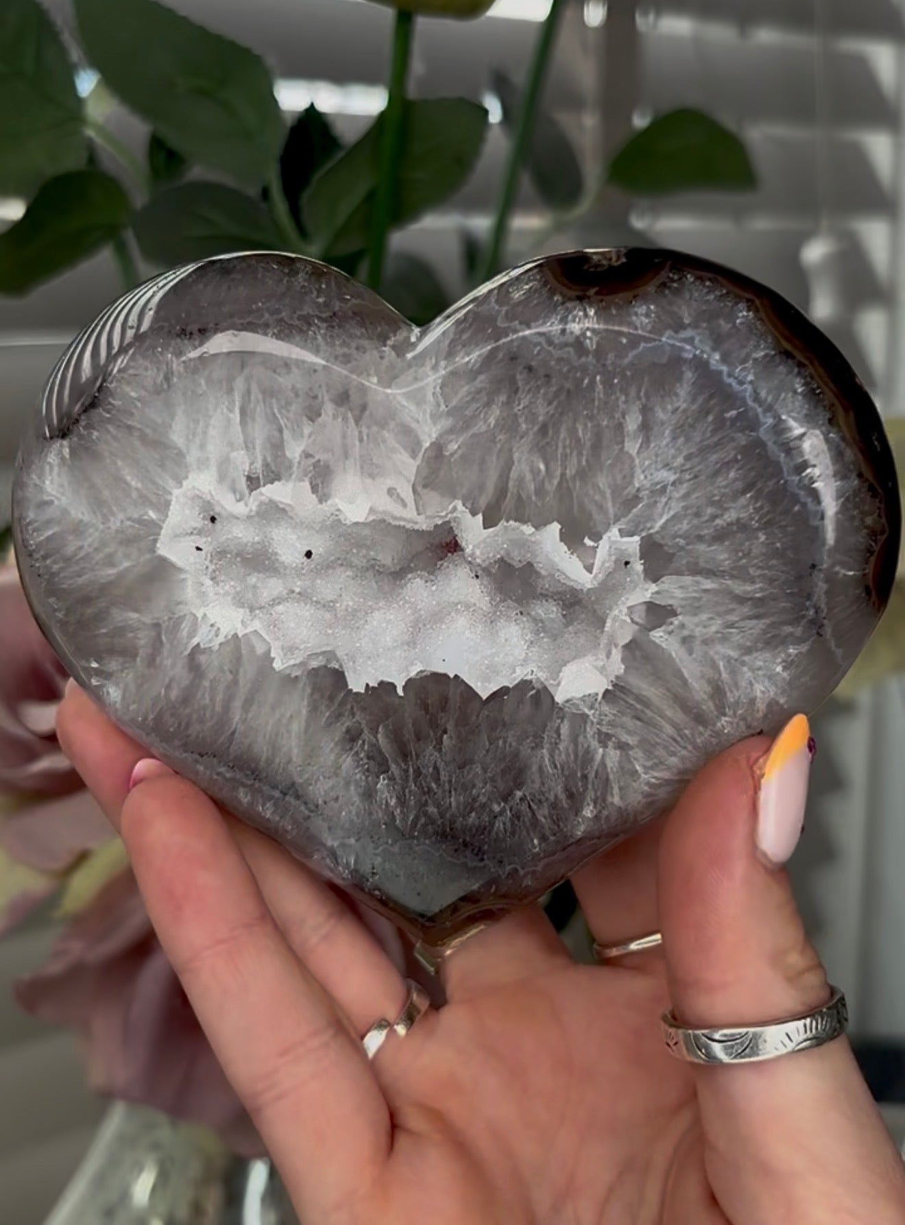 Beautiful, high quality, agate heart with druzy - stand included