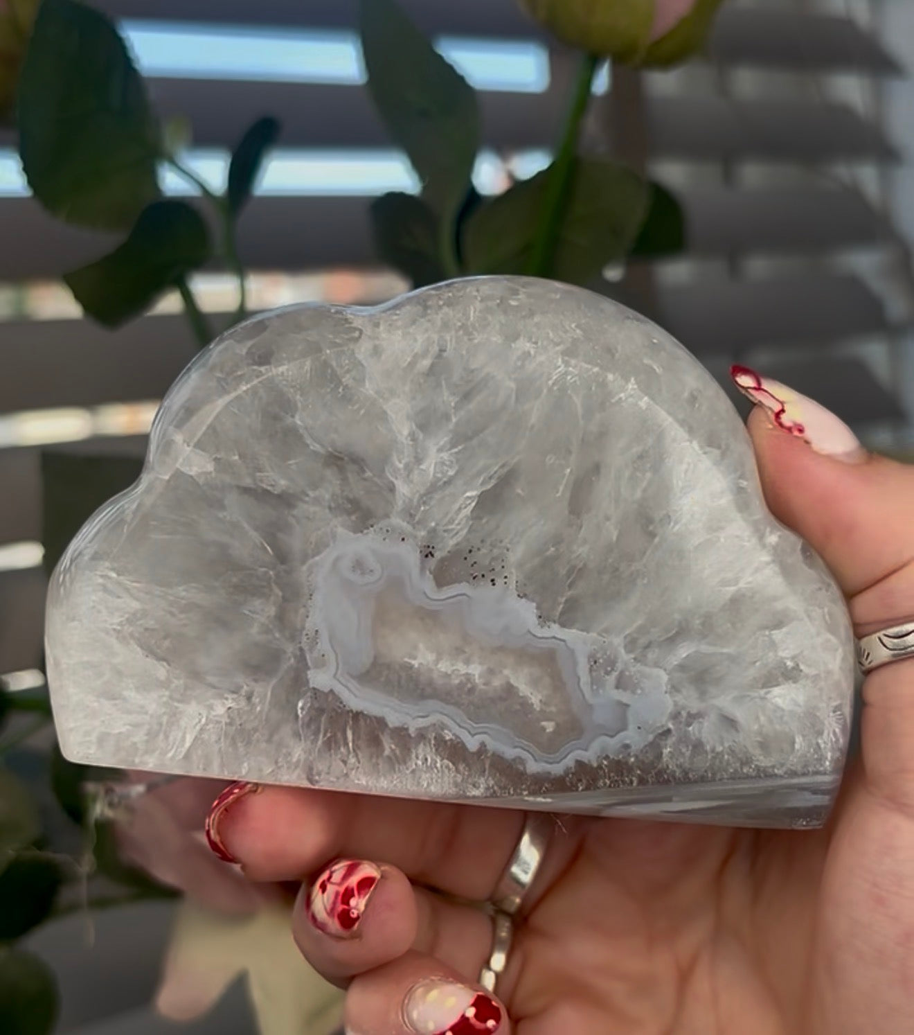 Beautiful, agate cloud with druzy