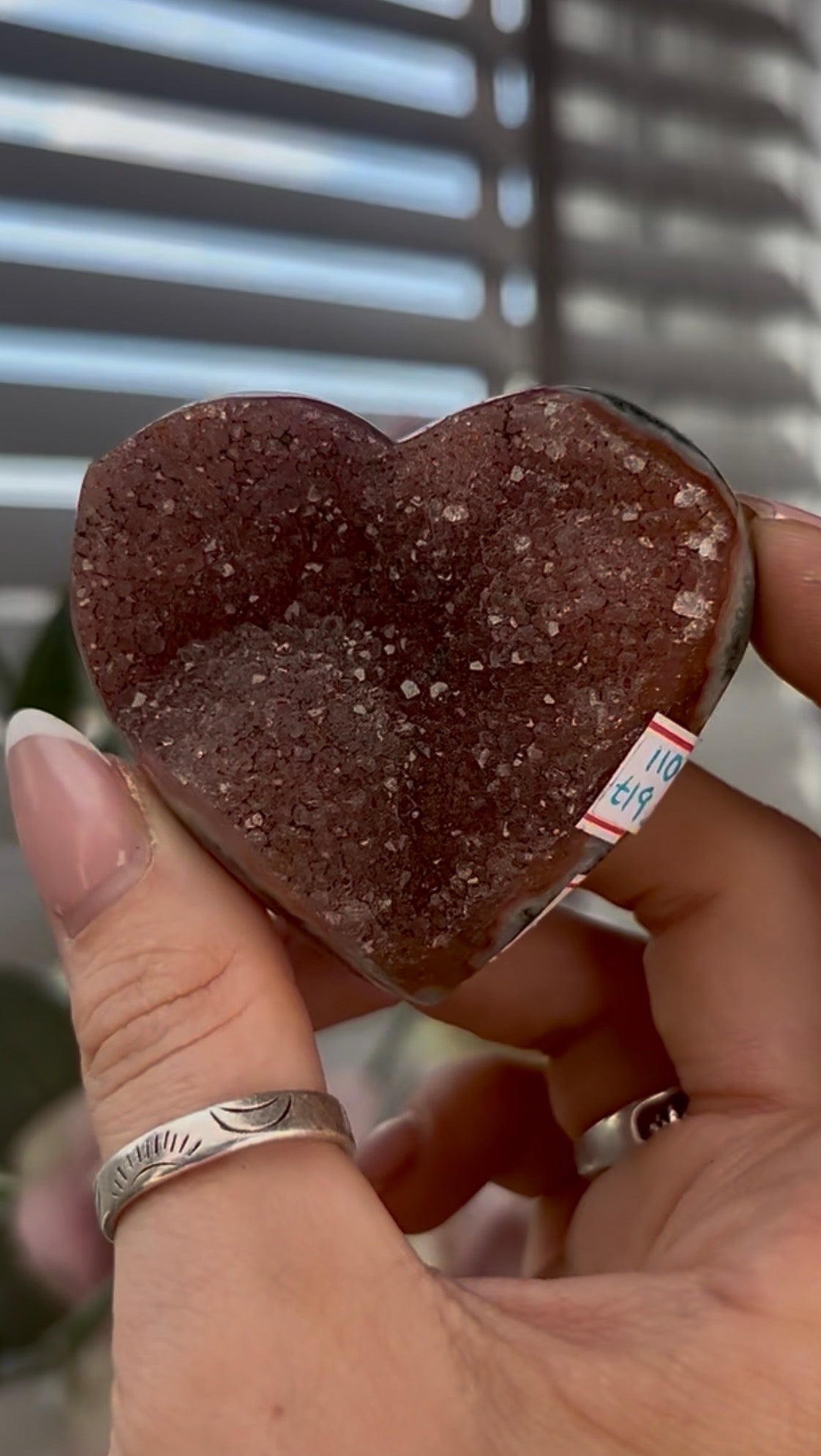 Uruguay amethyst heart - comes with stand