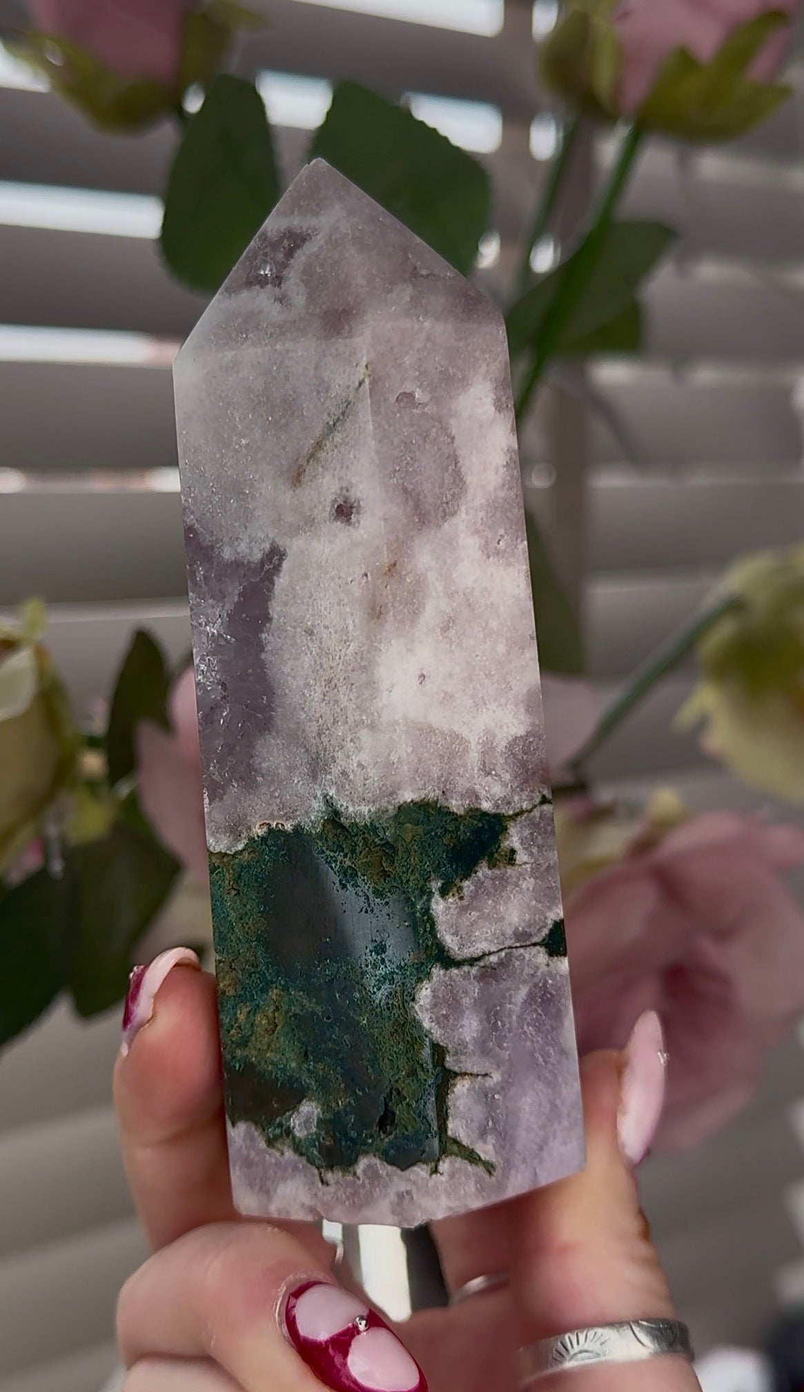 Hq Pink amethyst tower in lilac tones 12cm(h) 5cm(w)
