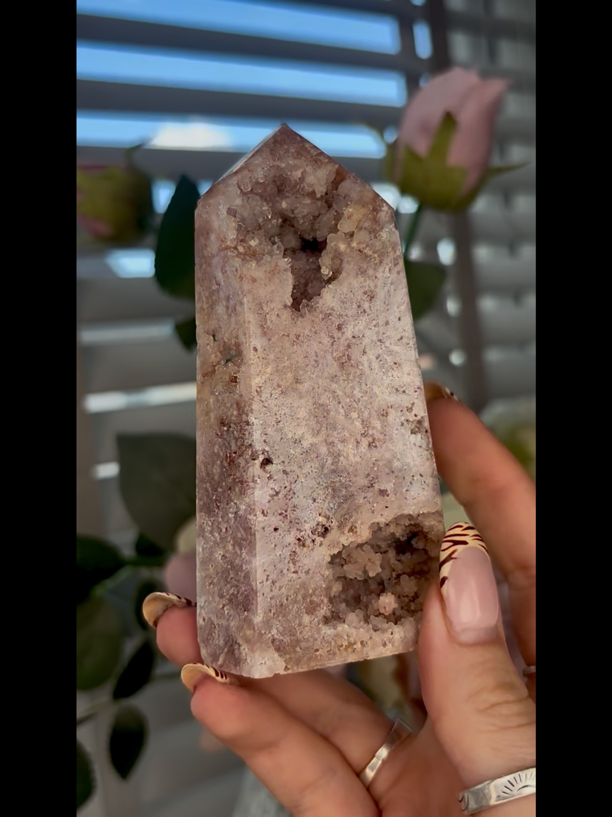 Beautiful, Pink amethyst tower 11.3cm 5.5cm(w) 285g