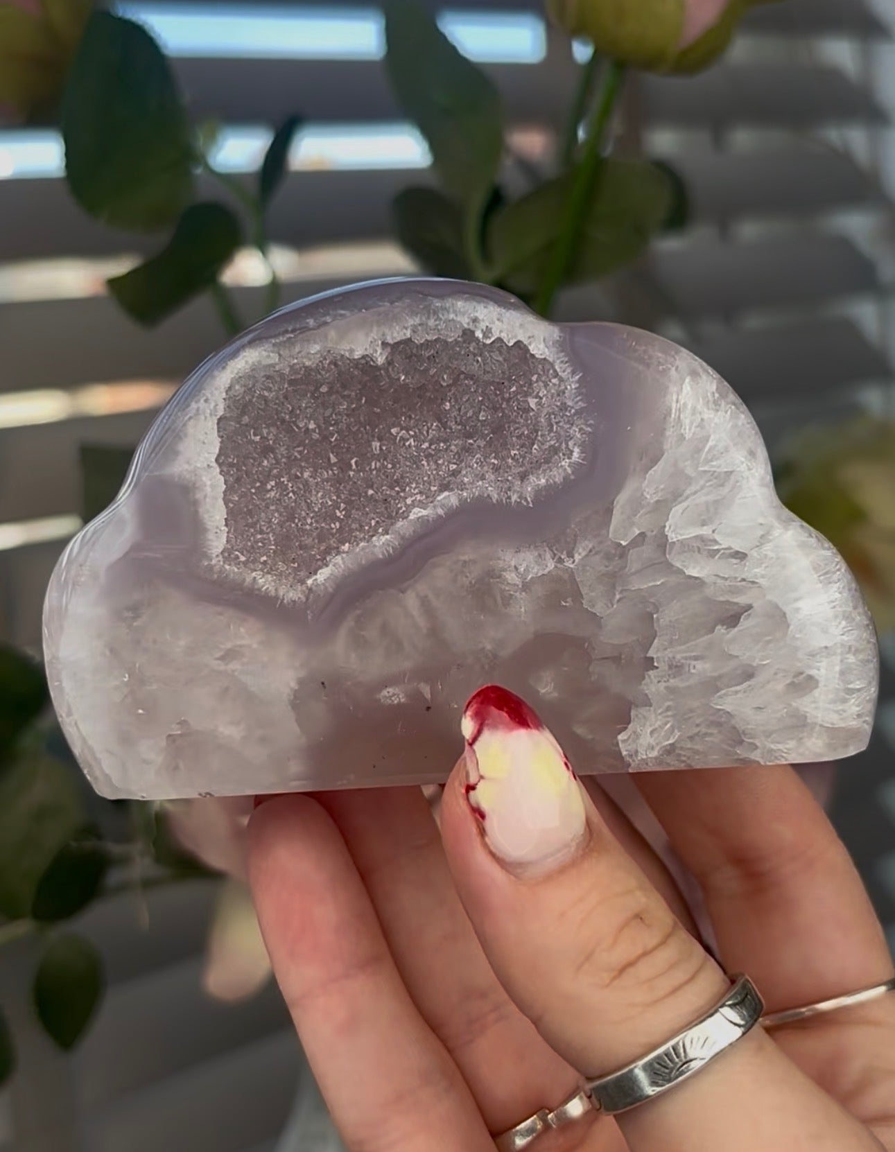 Beautiful, agate cloud with druzy