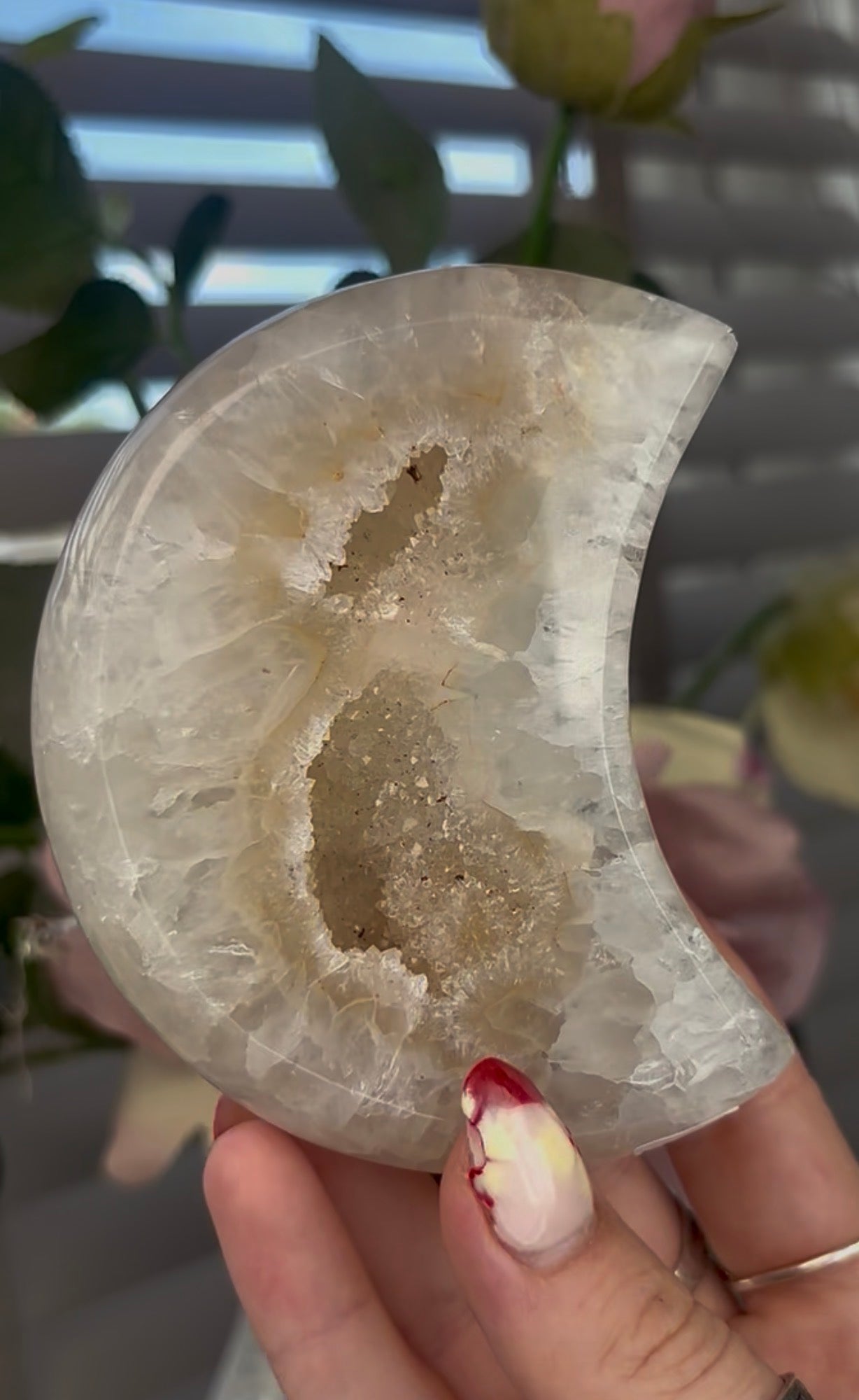 Beautiful, high quality, agate moon with druzy - stand included