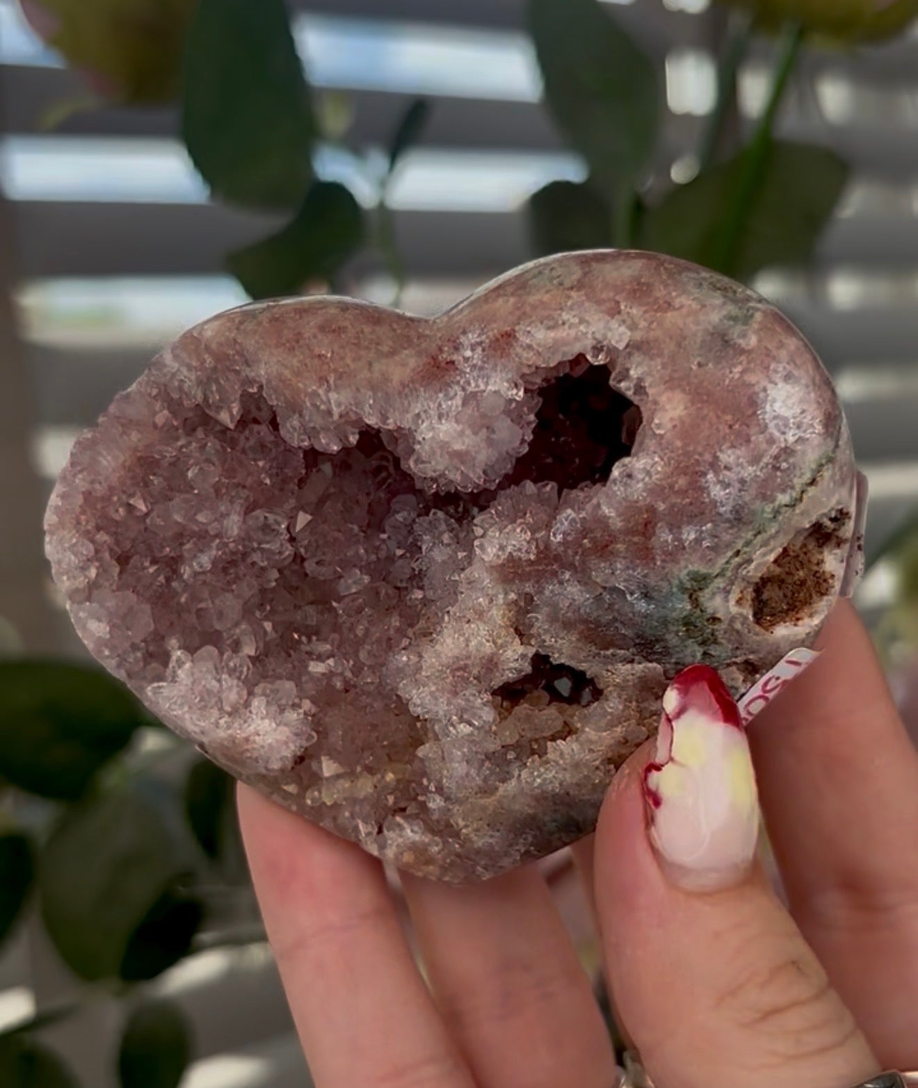 pink amethyst heart - comes with stand (8.3cm)