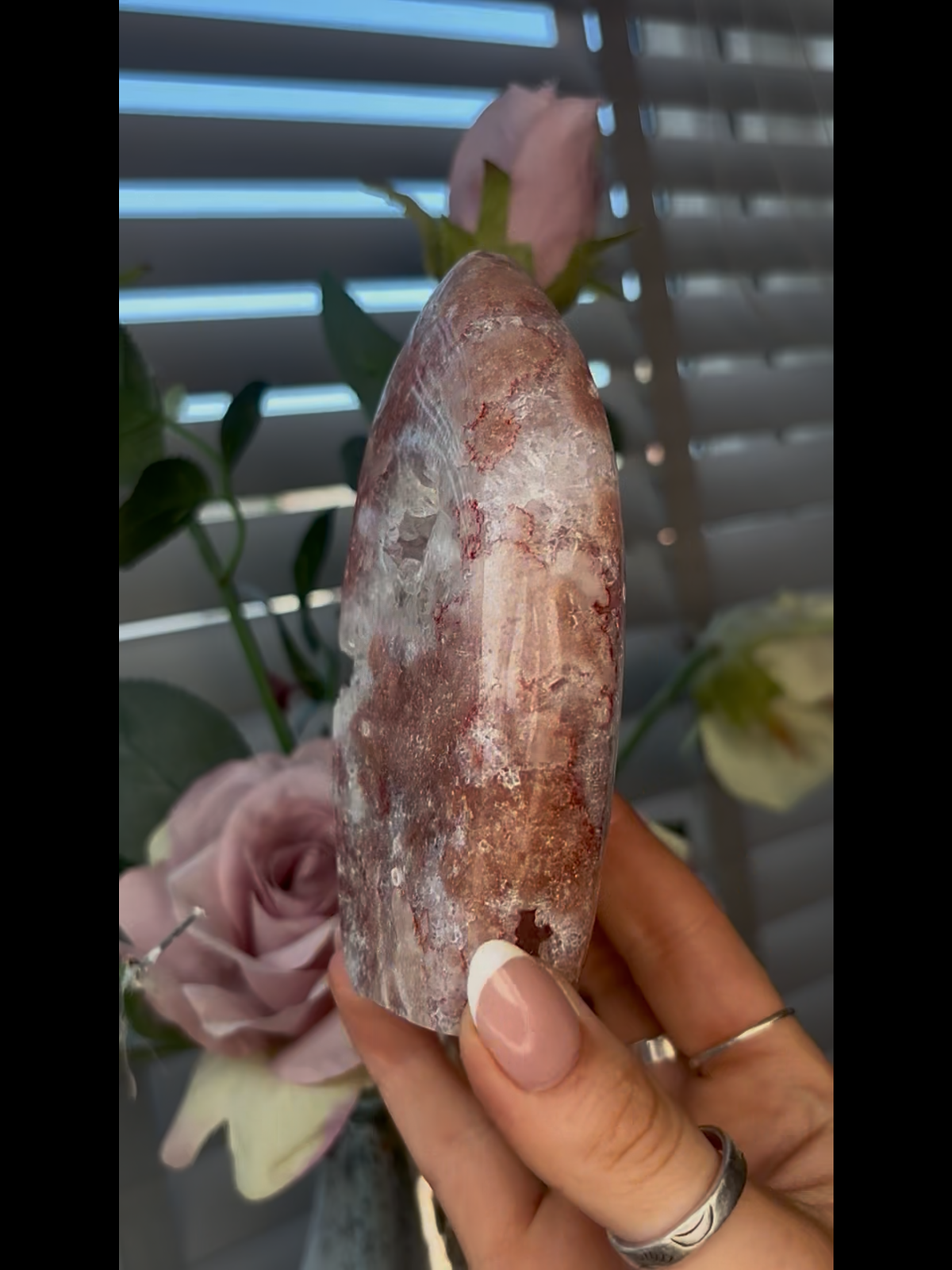 High grade, pink amethyst flame with in incredible quartz 480g (NAF8) 12.6cm H 7.3cm W