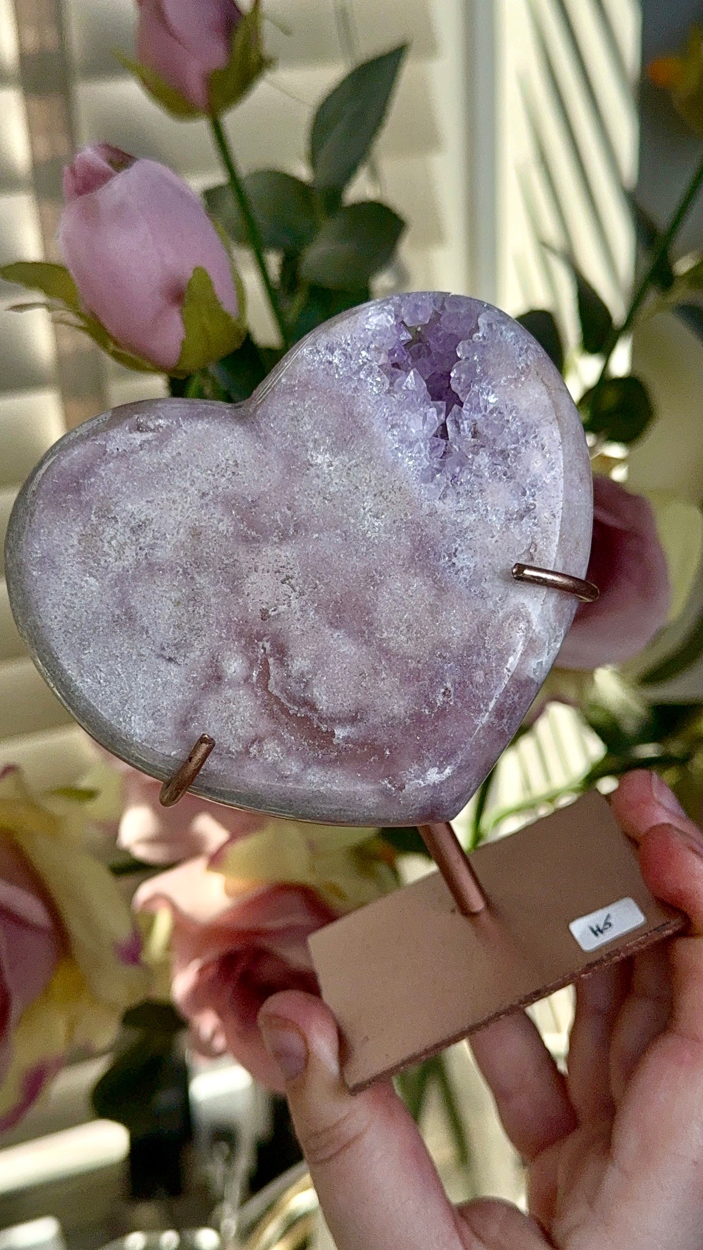 Hq pink amethyst heart - comes with stand