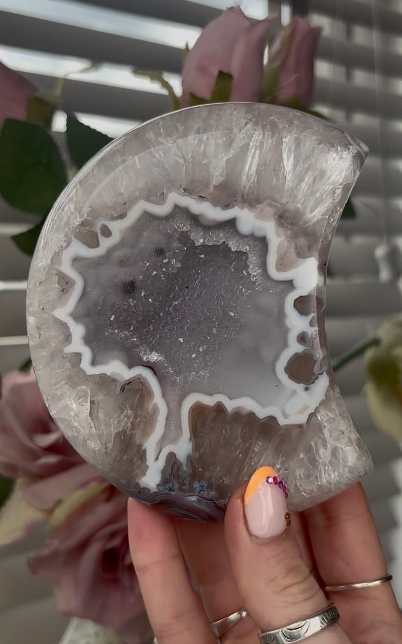 Beautiful, high quality, agate moon with druzy - stand included